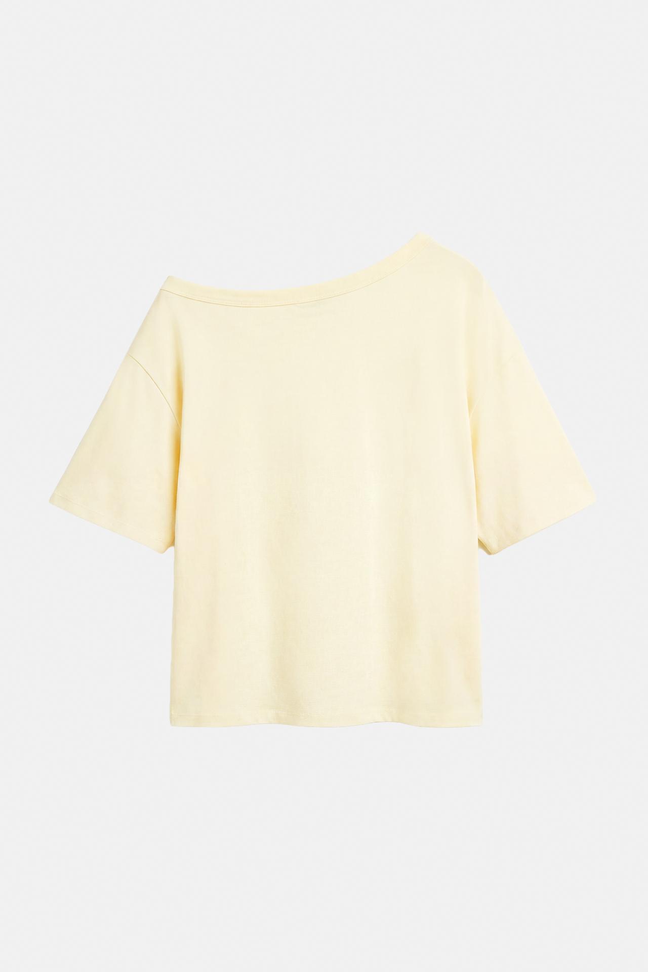 Asymmetric short sleeve T-shirt — Yellow