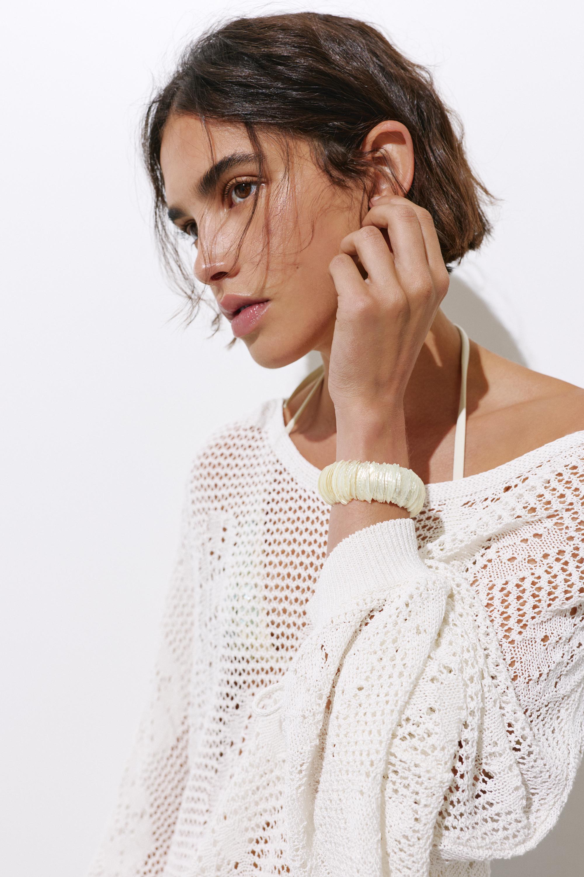 Mother-of-pearl-effect bracelet — Ice