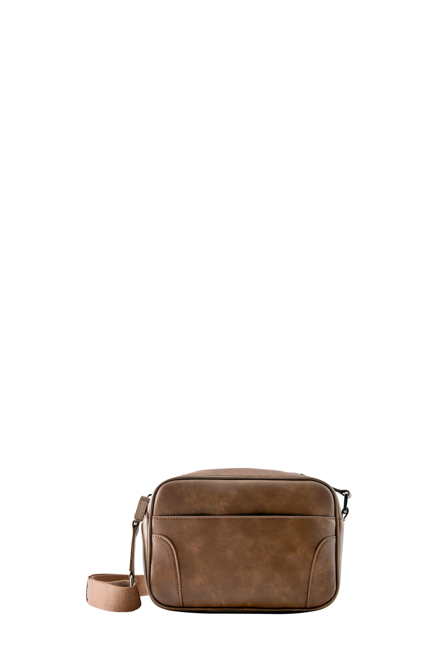Distressed crossbody bag — Brown