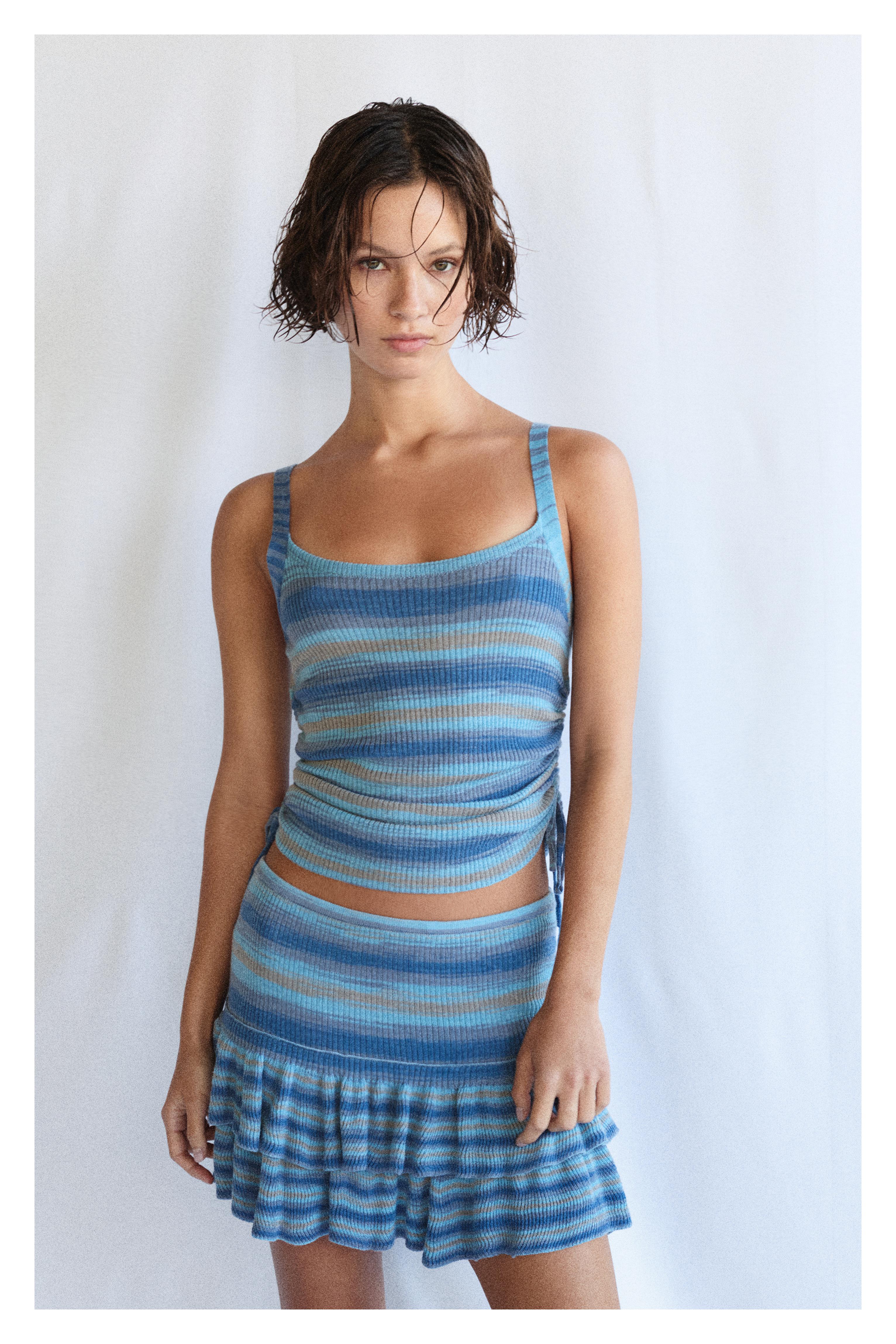 Fitted ruffled knit skirt — Blue