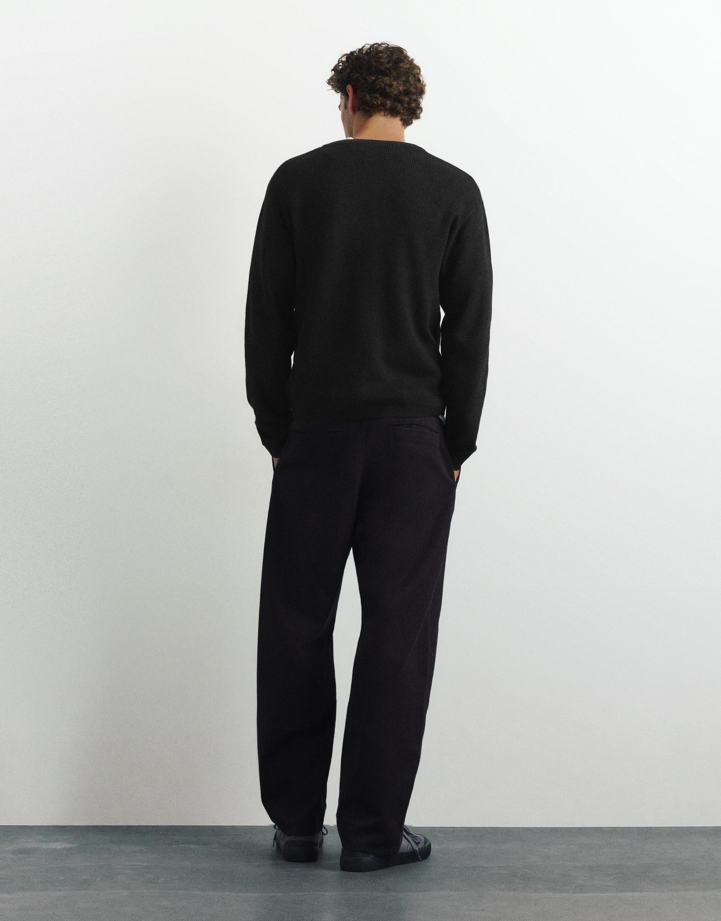 Henley neck jumper — Black