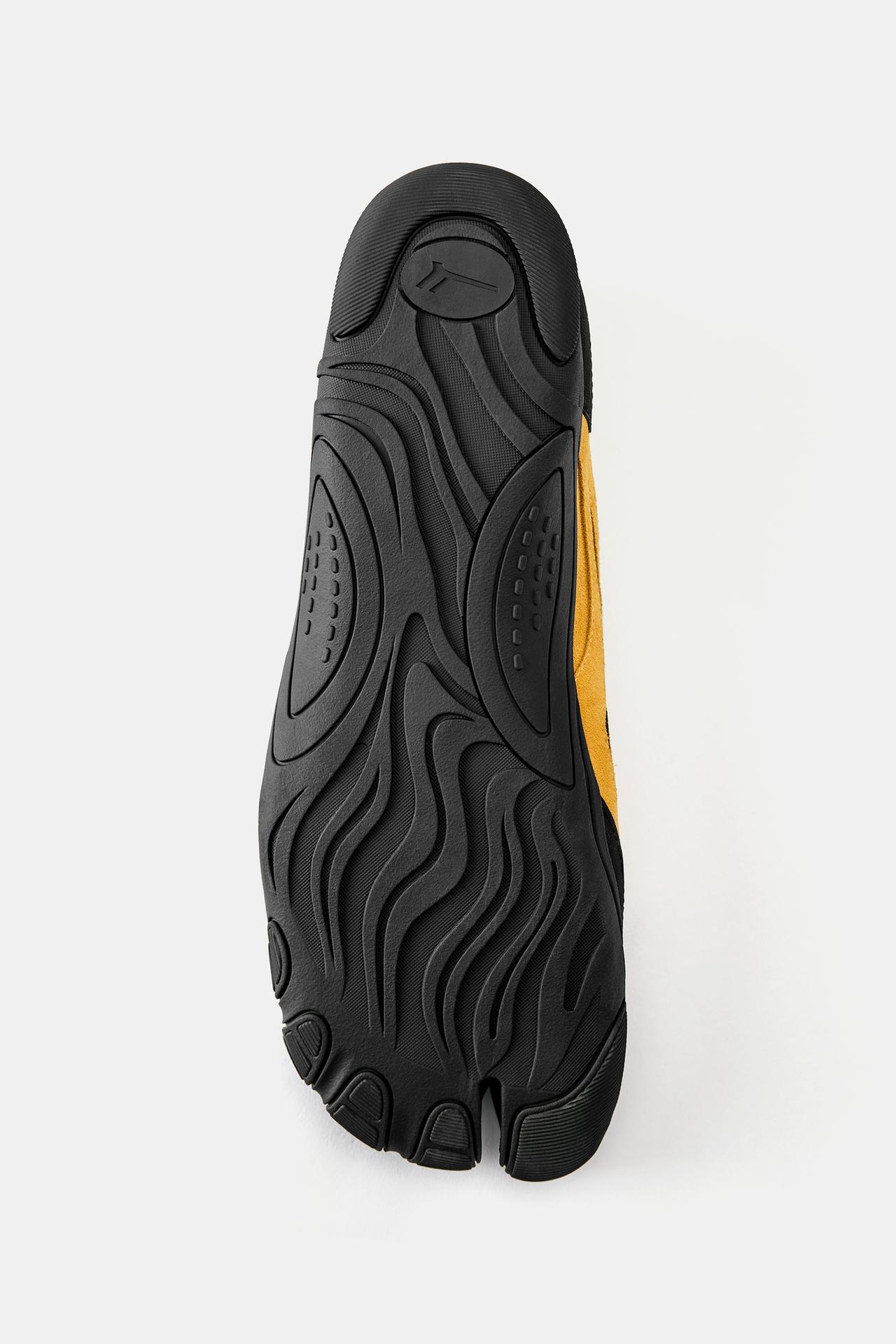 Often leather tabi trainers — Yellow