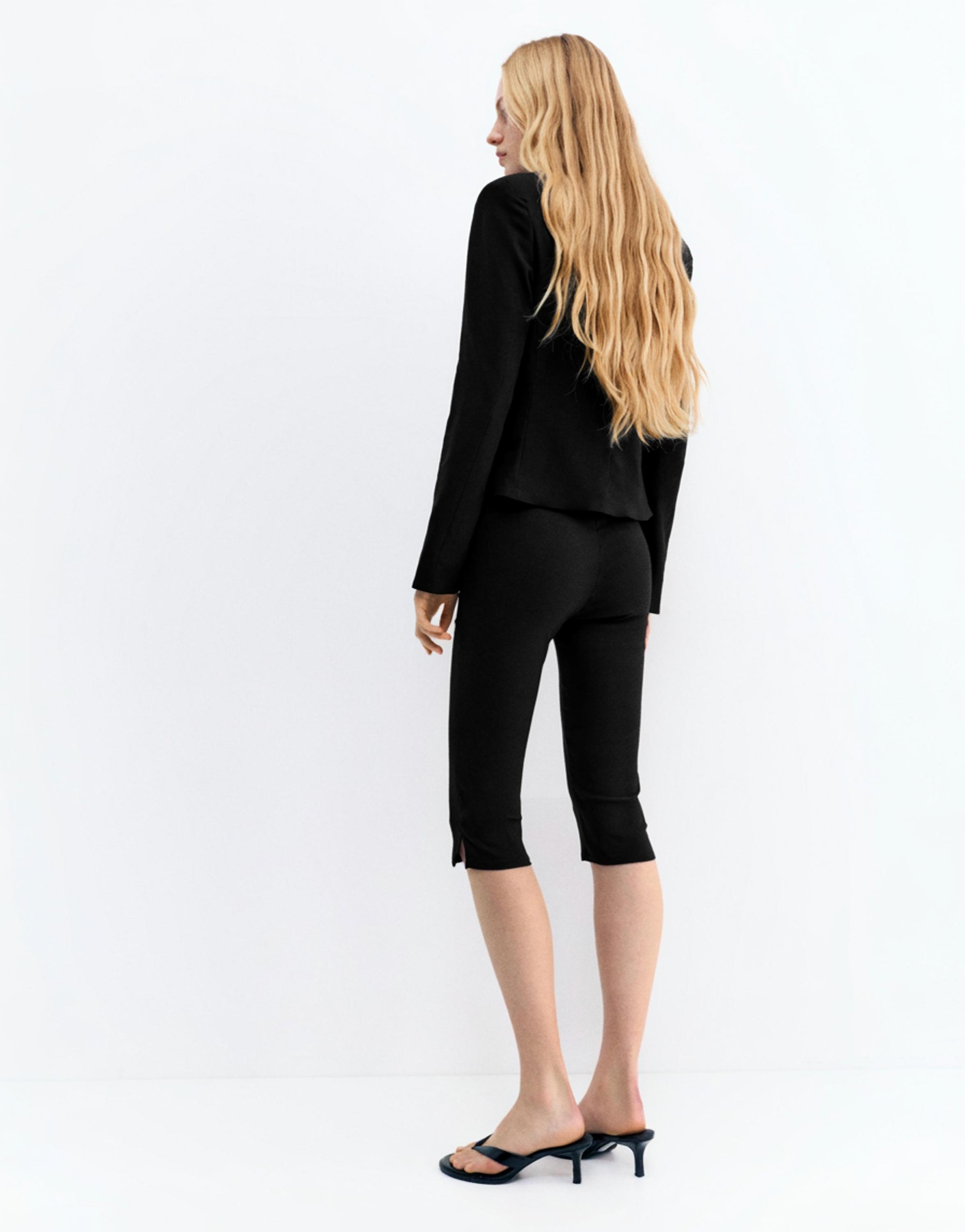 Capris — Black