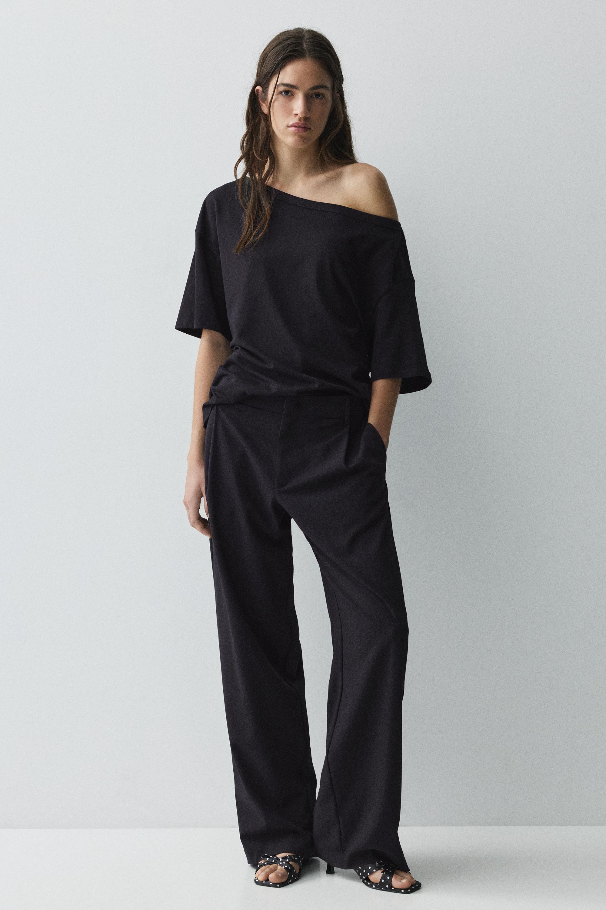 Asymmetric short sleeve T-shirt — Black
