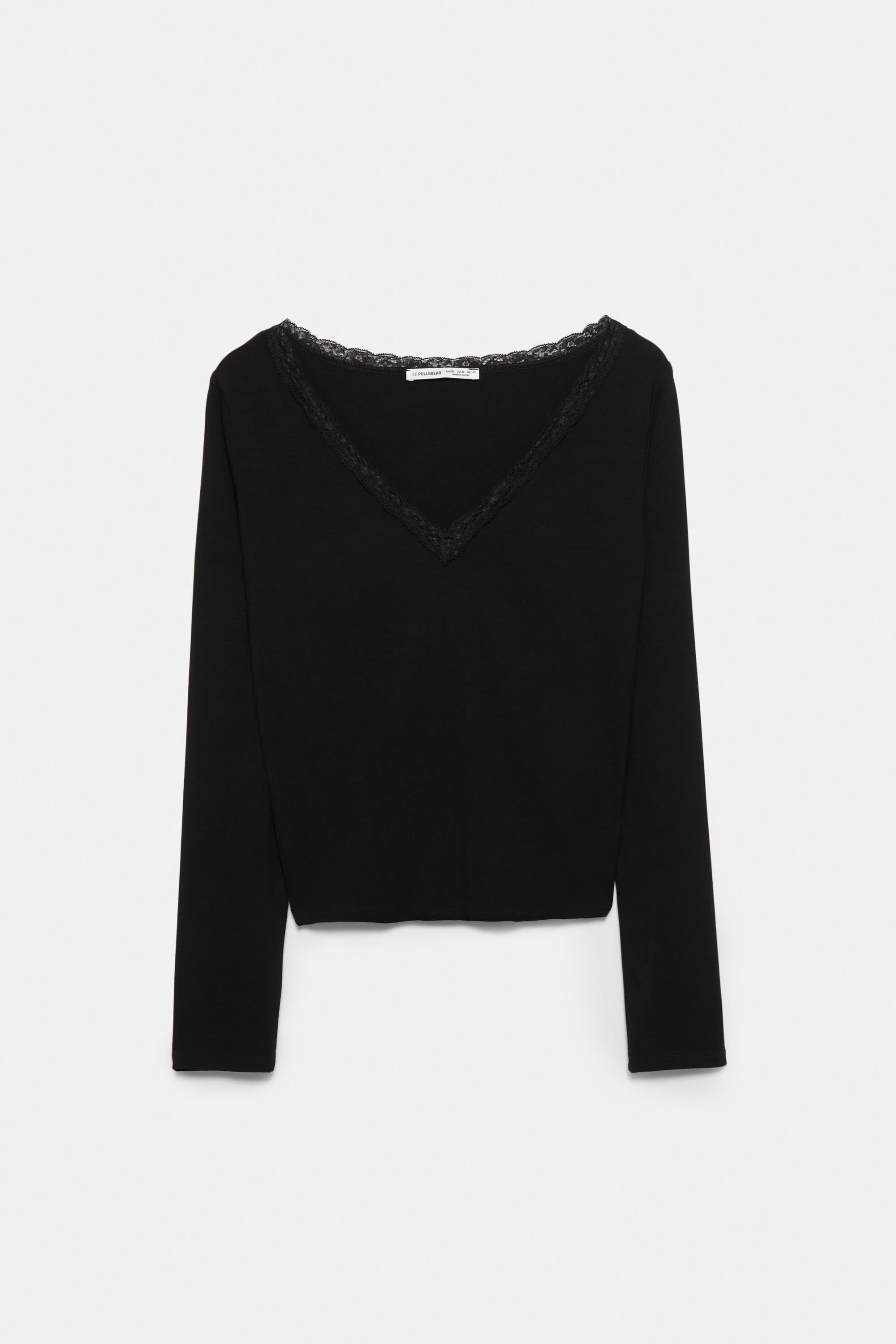 Lace trim neckline T-shirt — Black