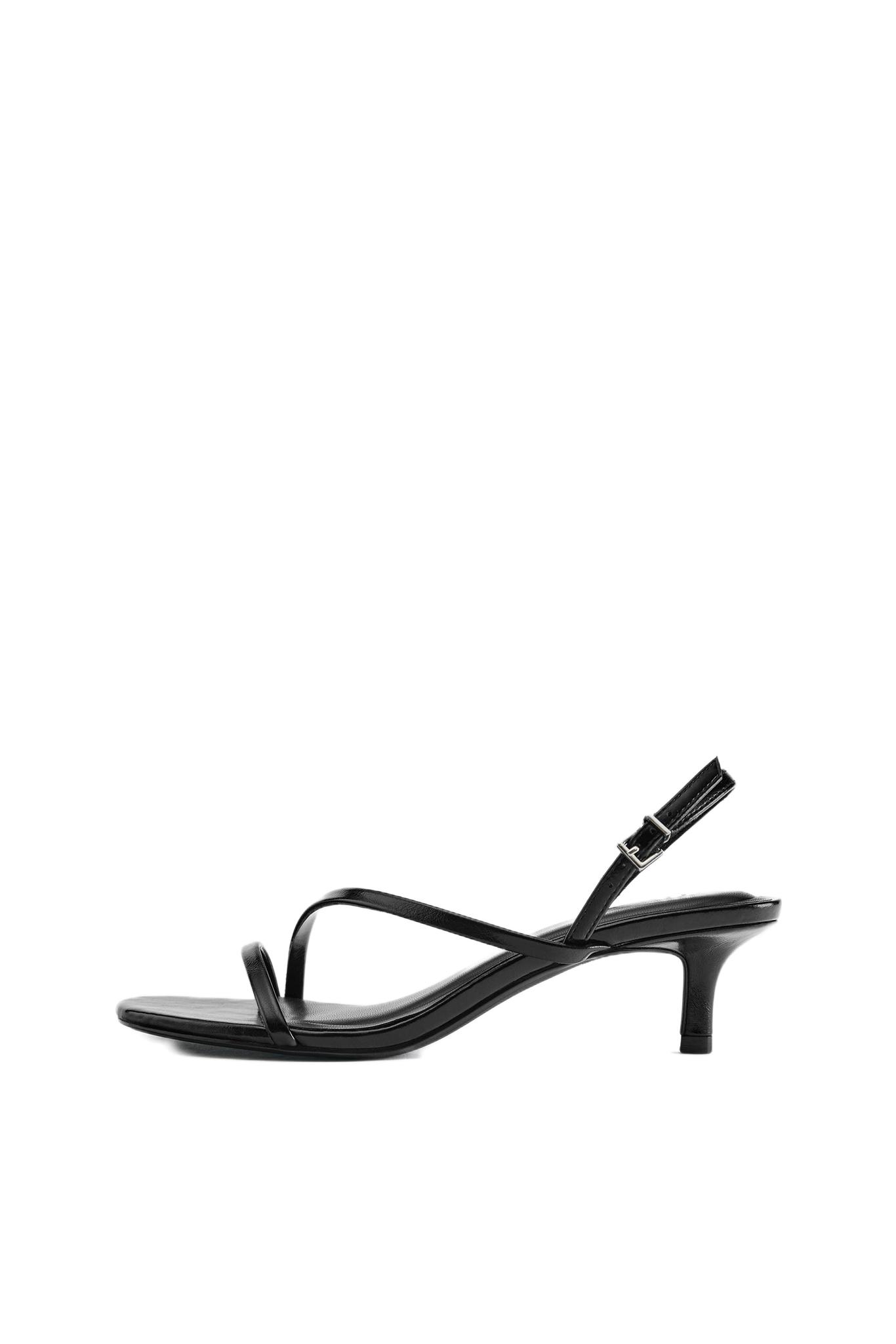 Strappy heeled sandals — Black