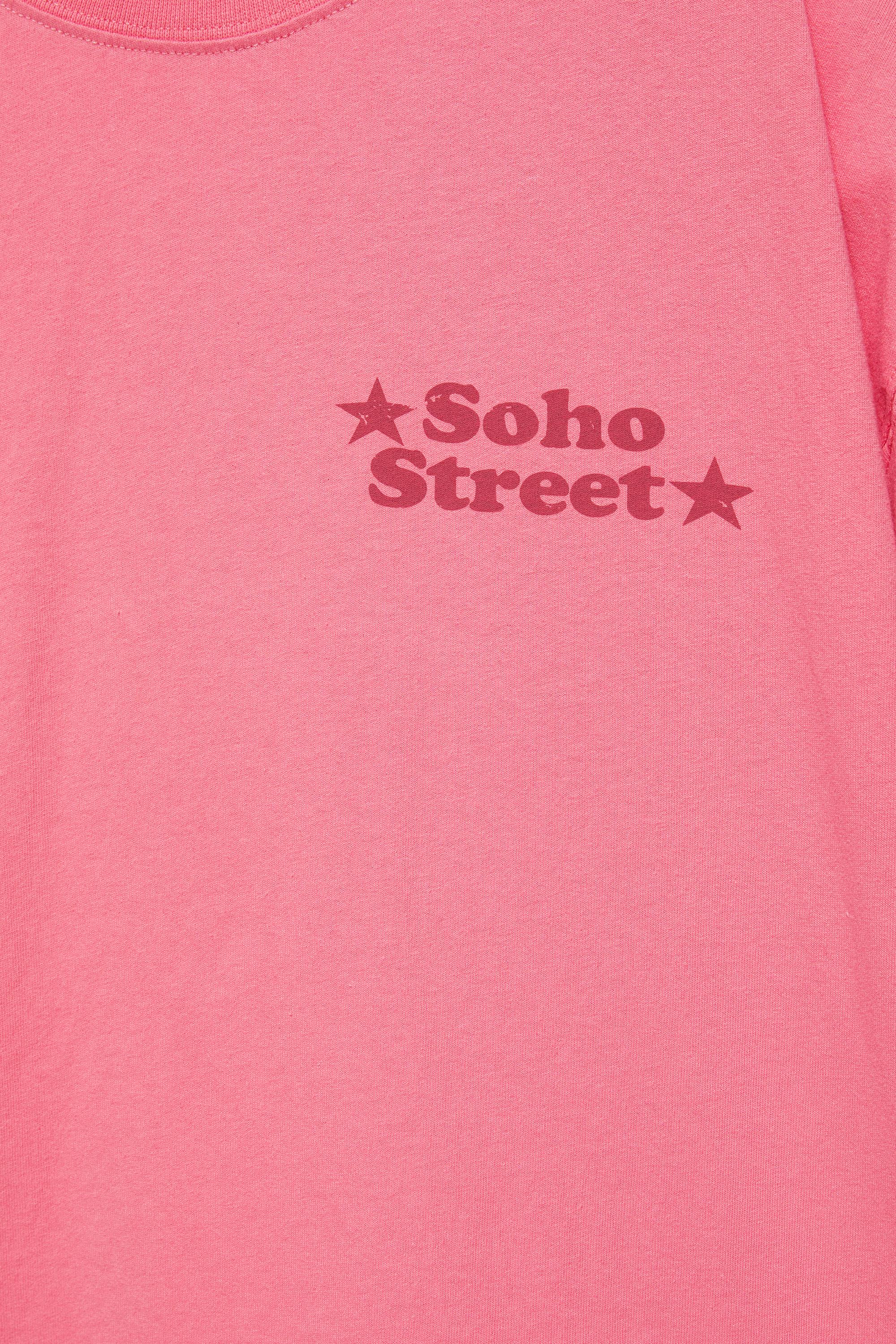 Oversize Soho Street graphic T-shirt — Pink
