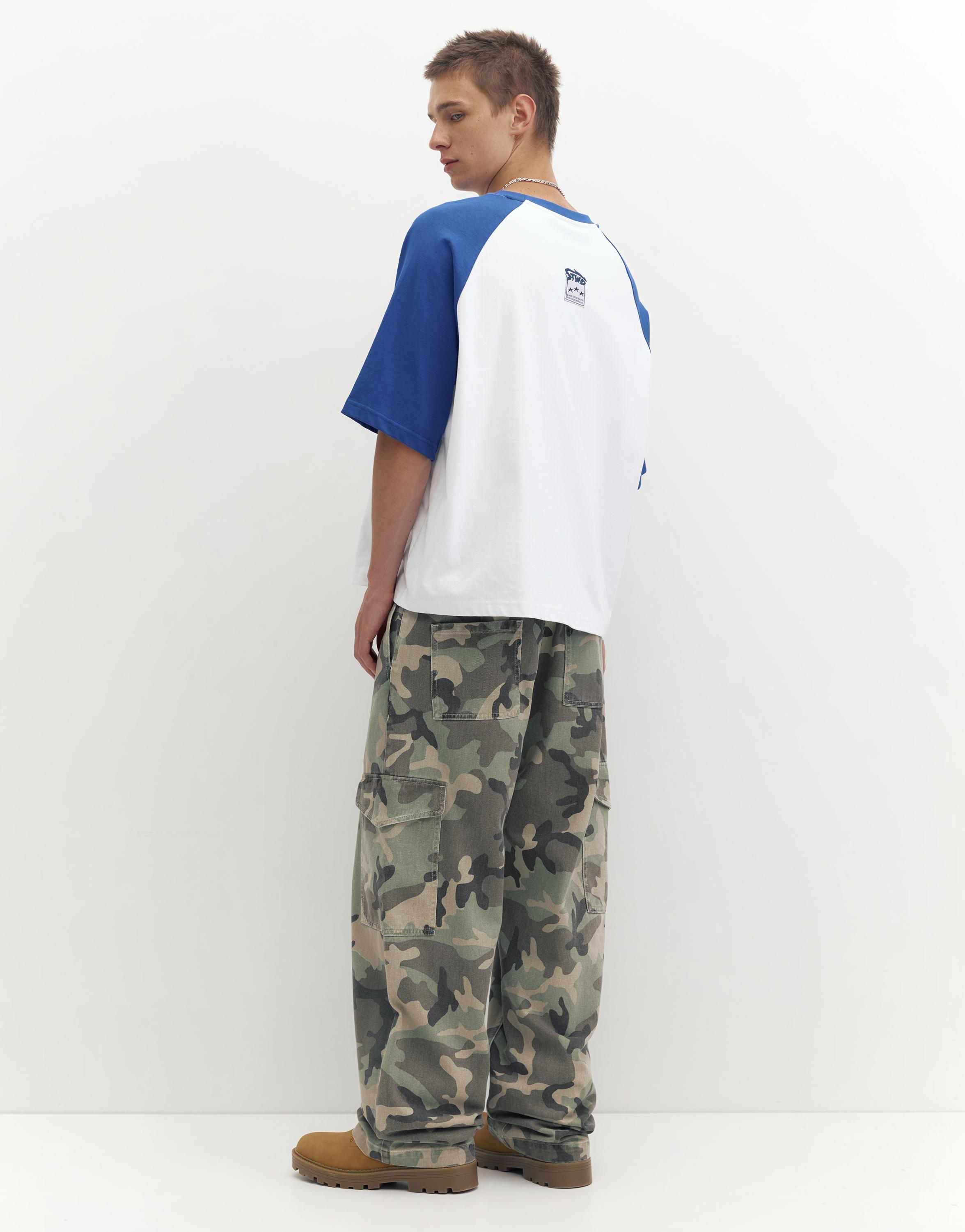 Printed cargo trousers — Khaki
