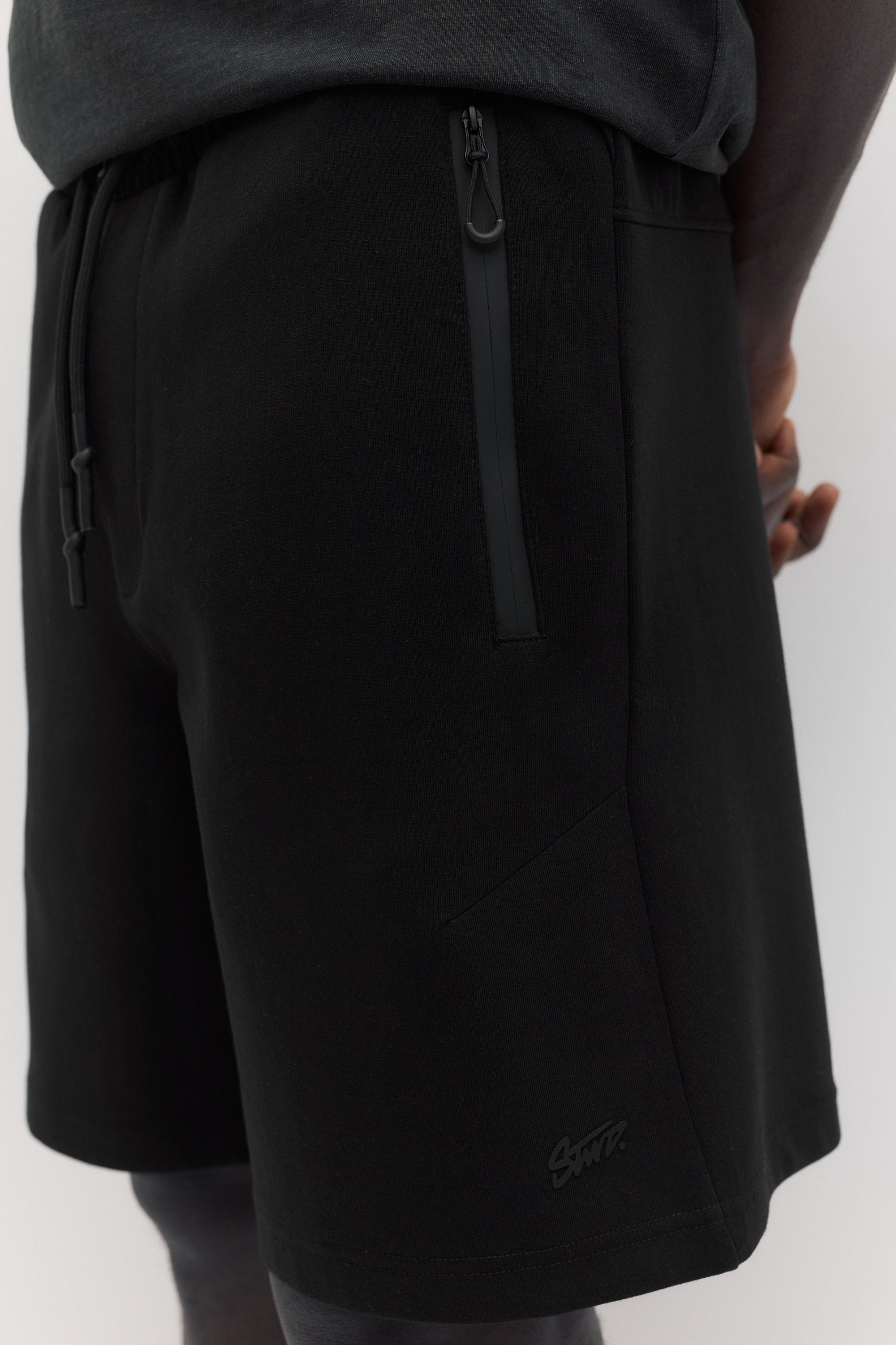 Regular fit jogger Bermuda shorts — Black