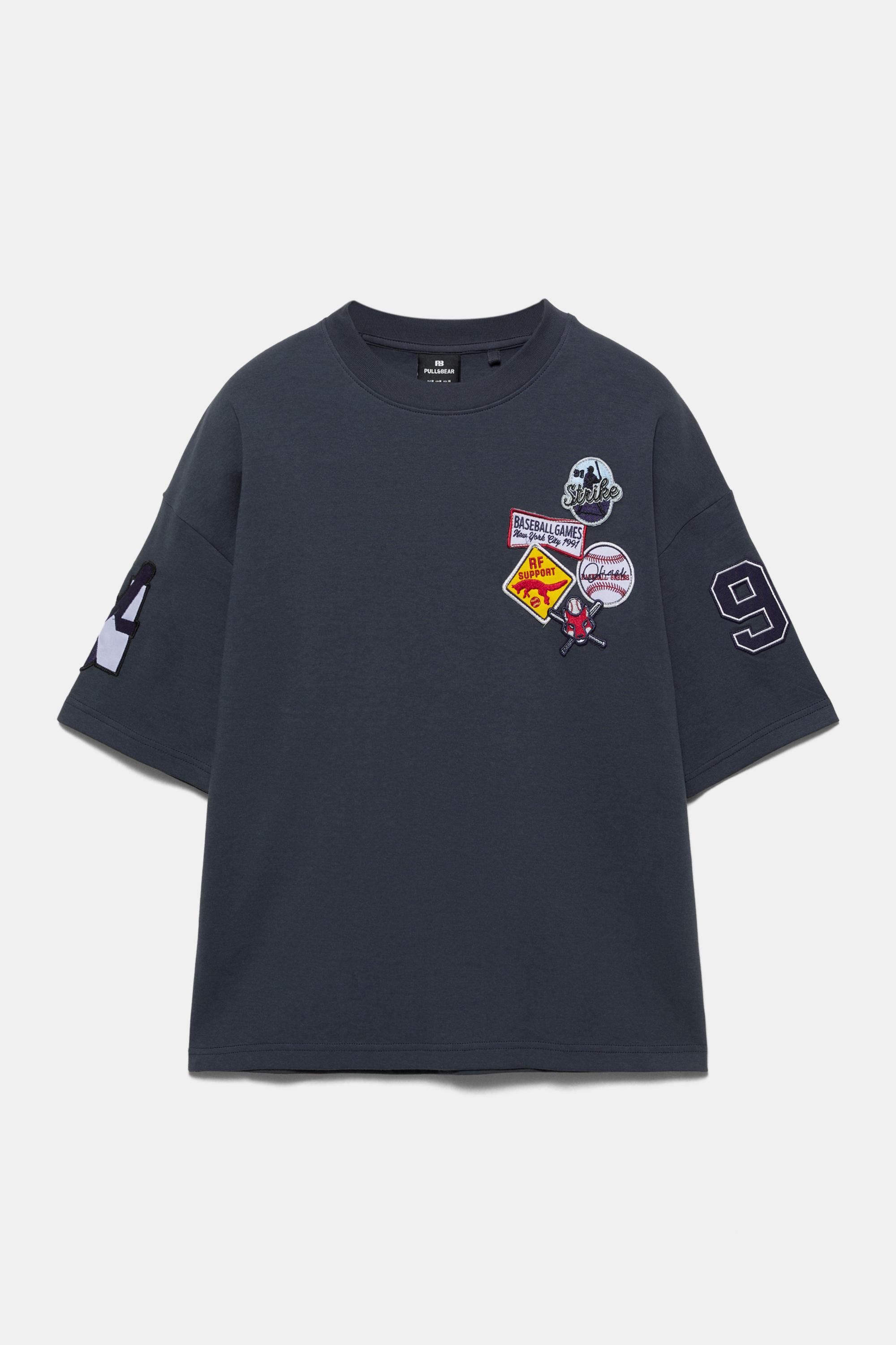 Kısa kollu yama detaylı sweatshirt
