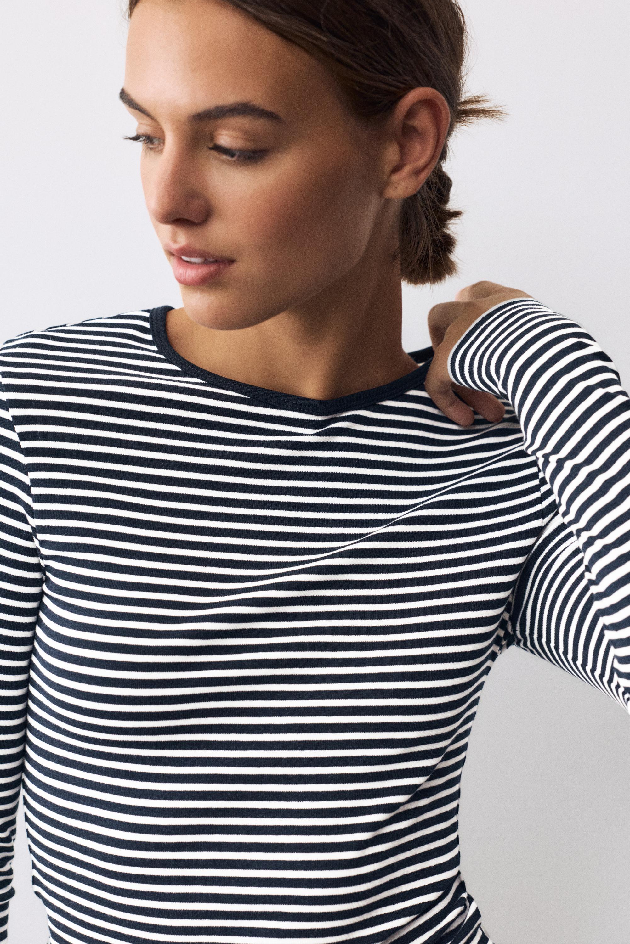 Fitted long sleeve T-shirt — Striped