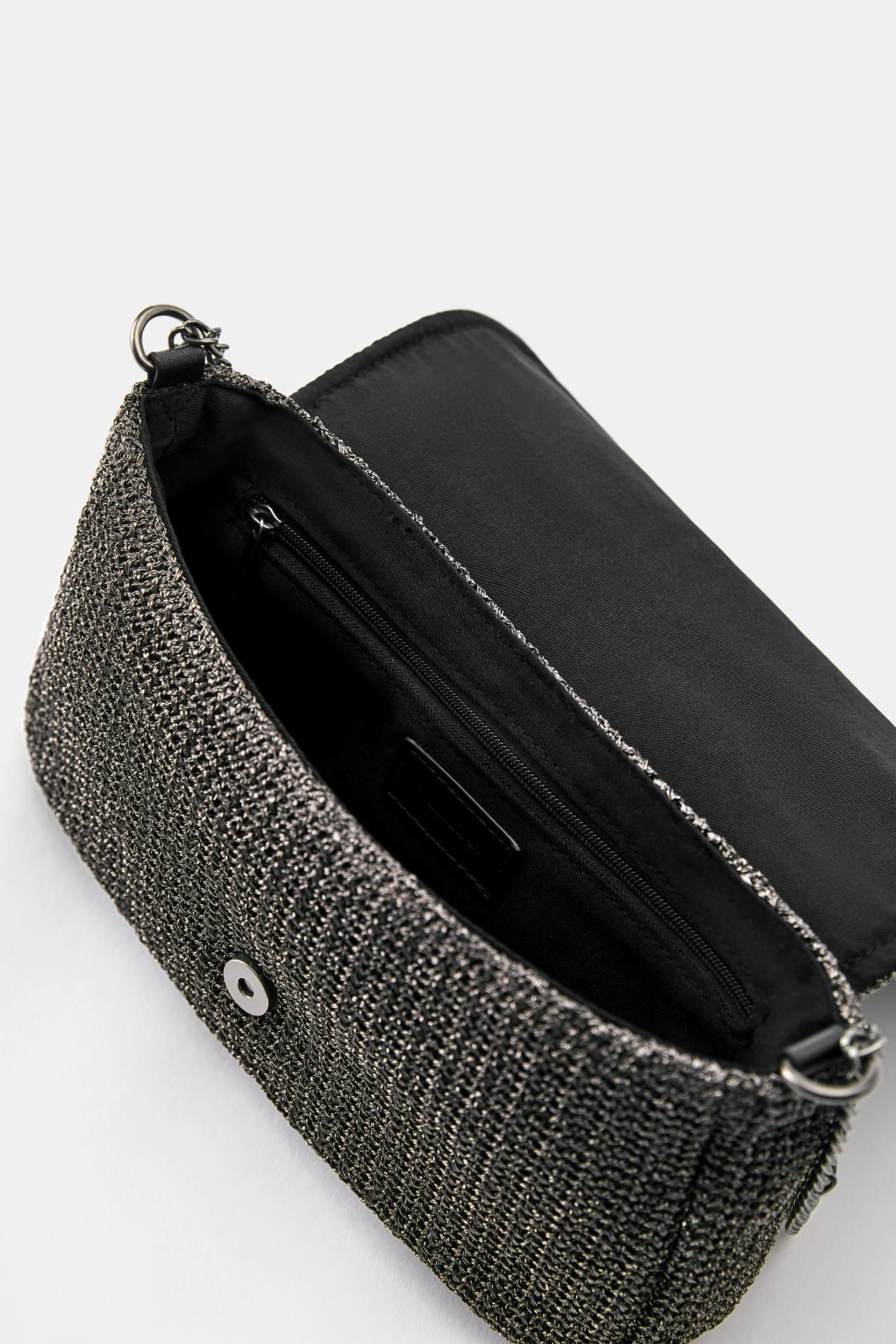 Textured shoulder bag — 1-083