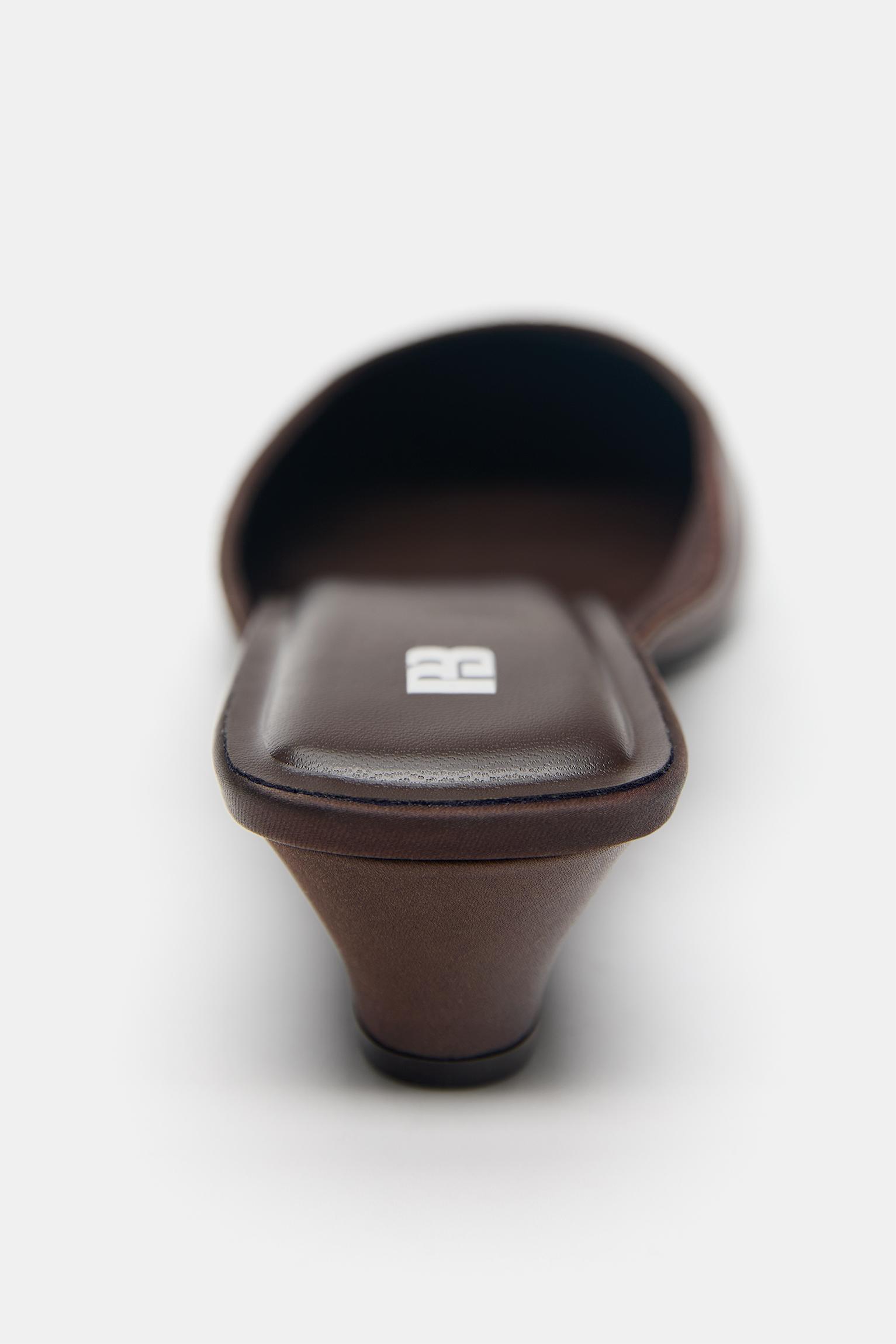 Topuklu Arkası açık ayakkabı - Görsel 11