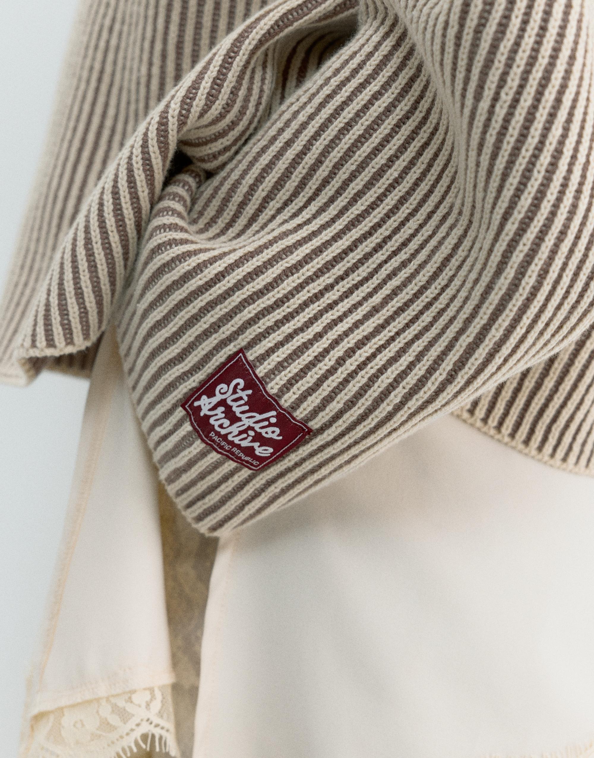 Kontrast iplikli fitilli kazak - Görsel 13