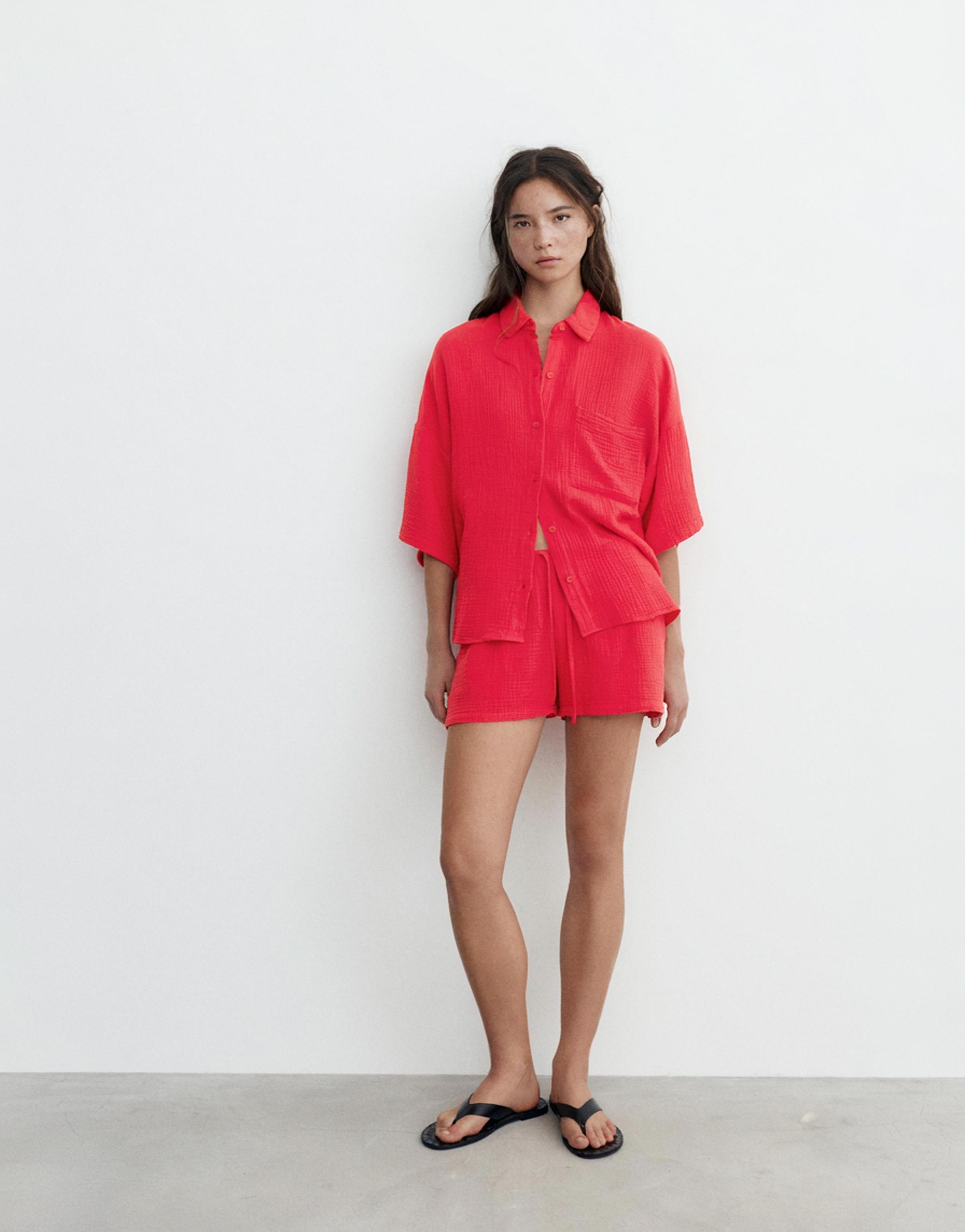 Short sleeve crepe shirt — Red