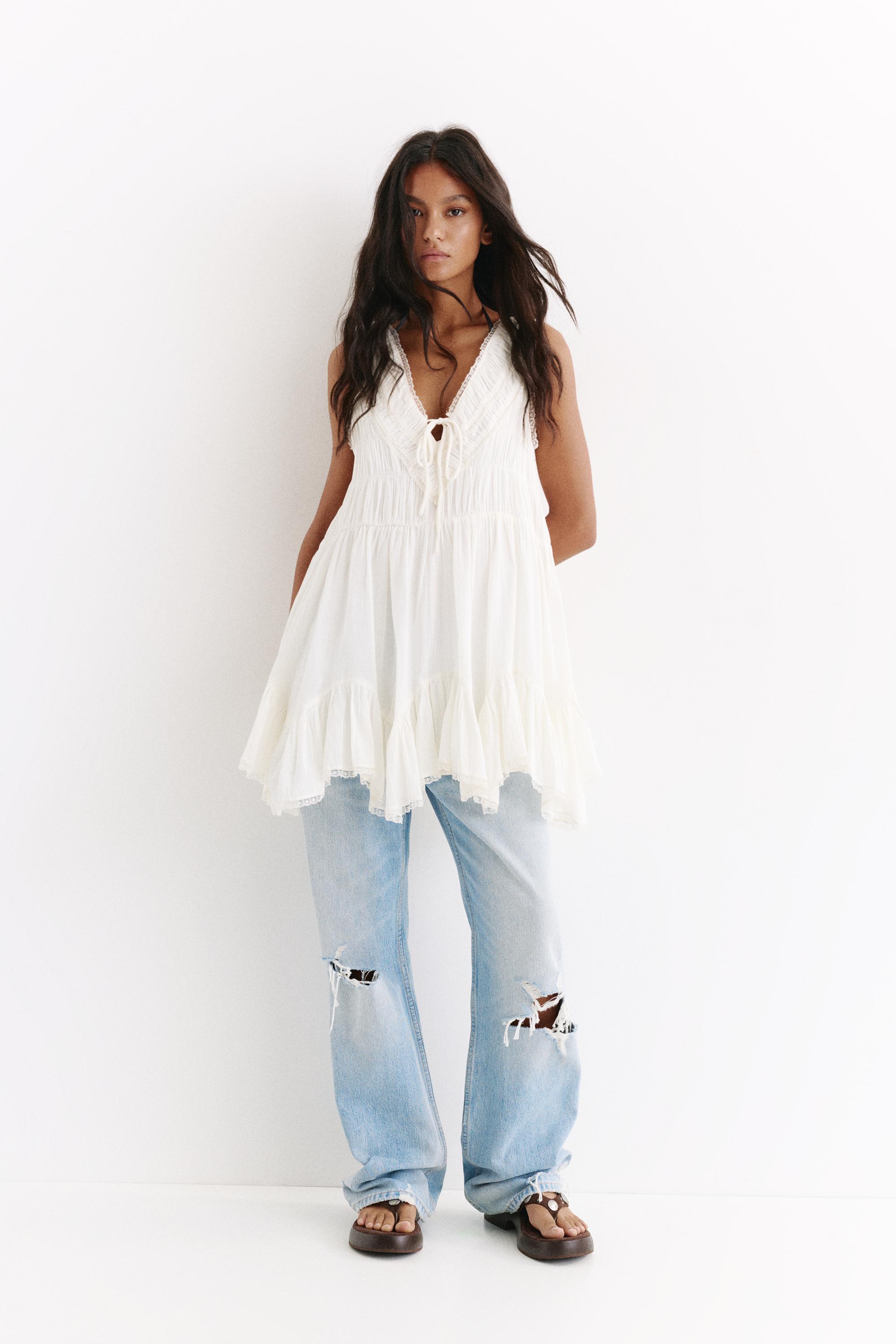 Short ruffled white dress — Ecru