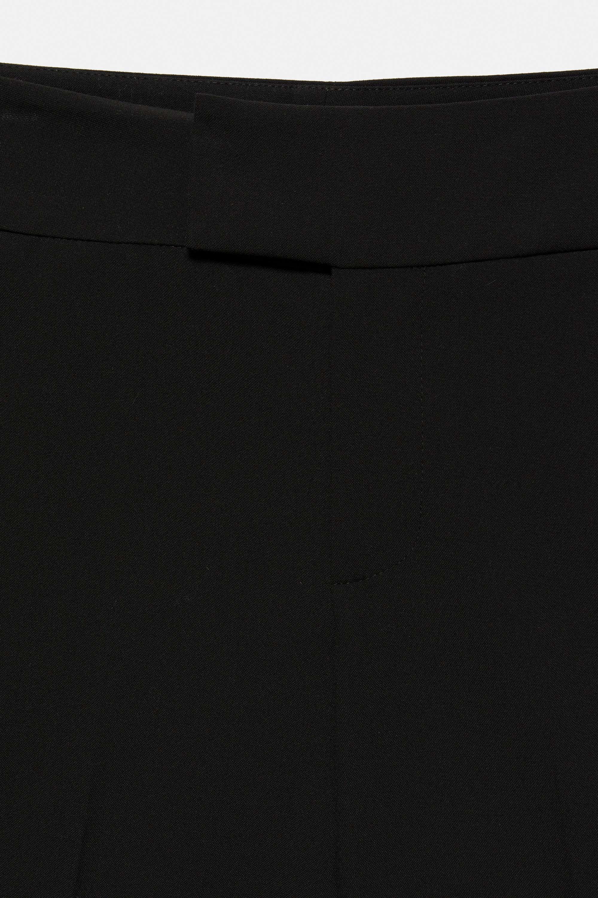 Smart Bermuda shorts with pleats — Black