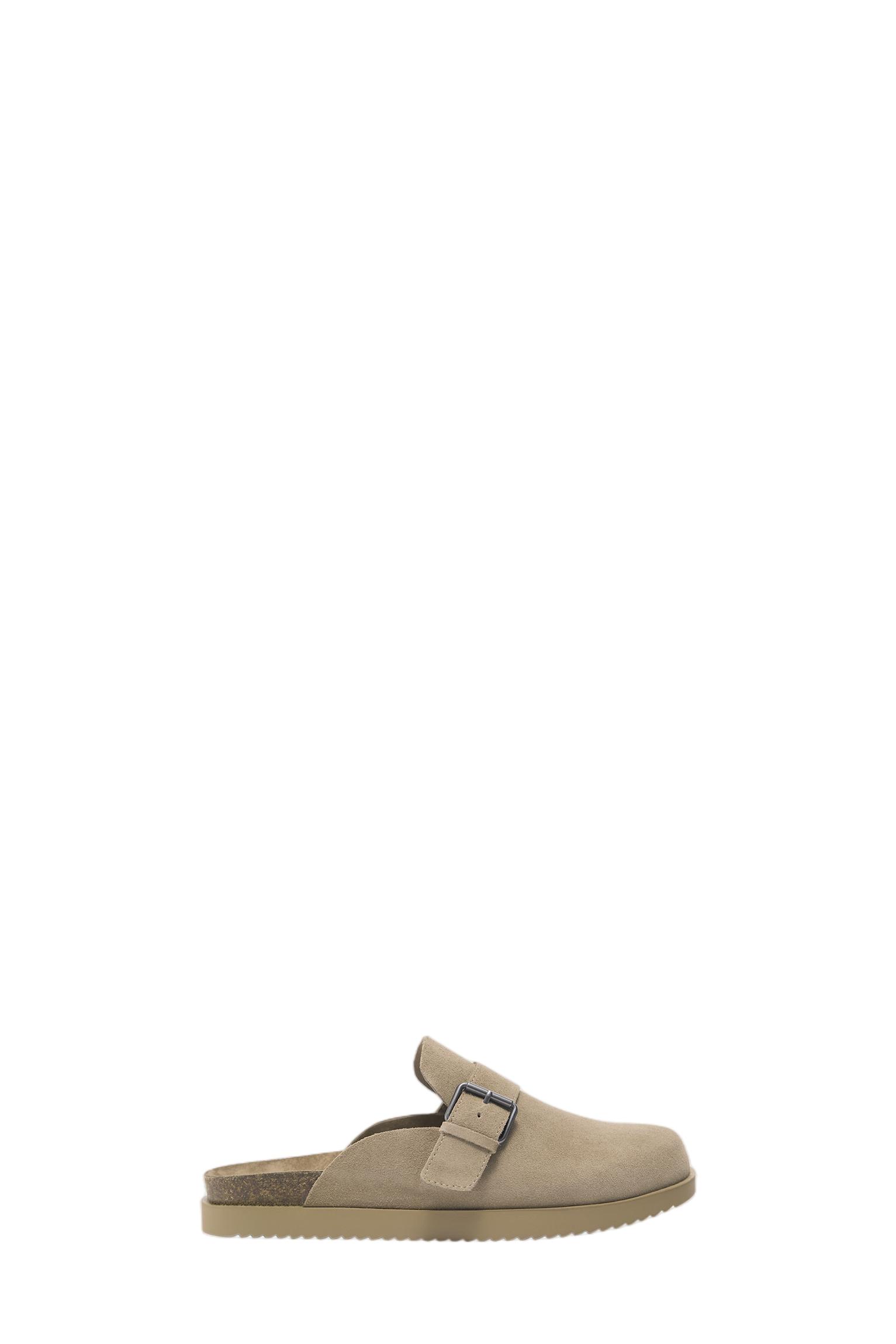 Leather buckle clogs — Ecru
