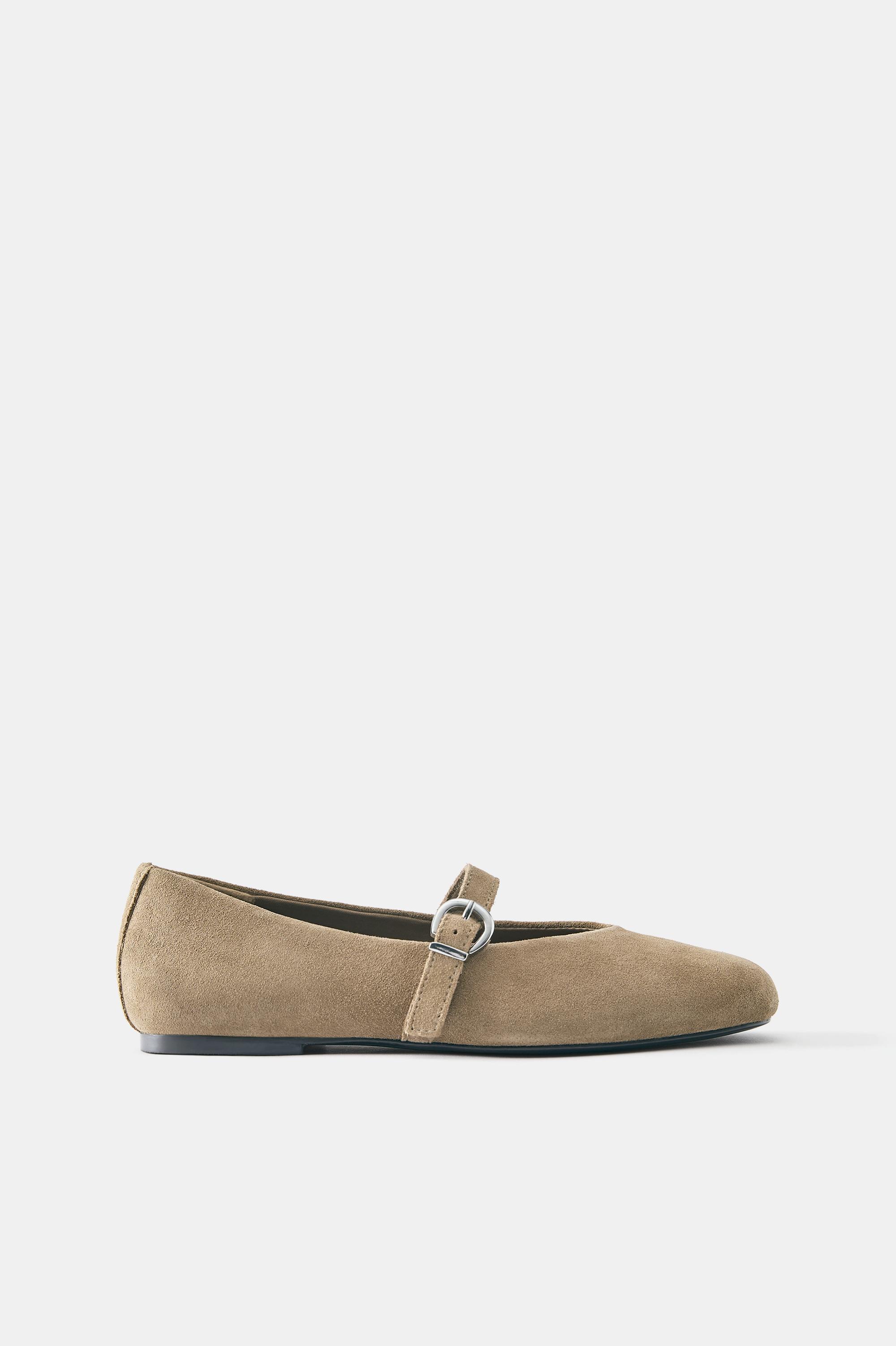 Leather ballerinas — Sand