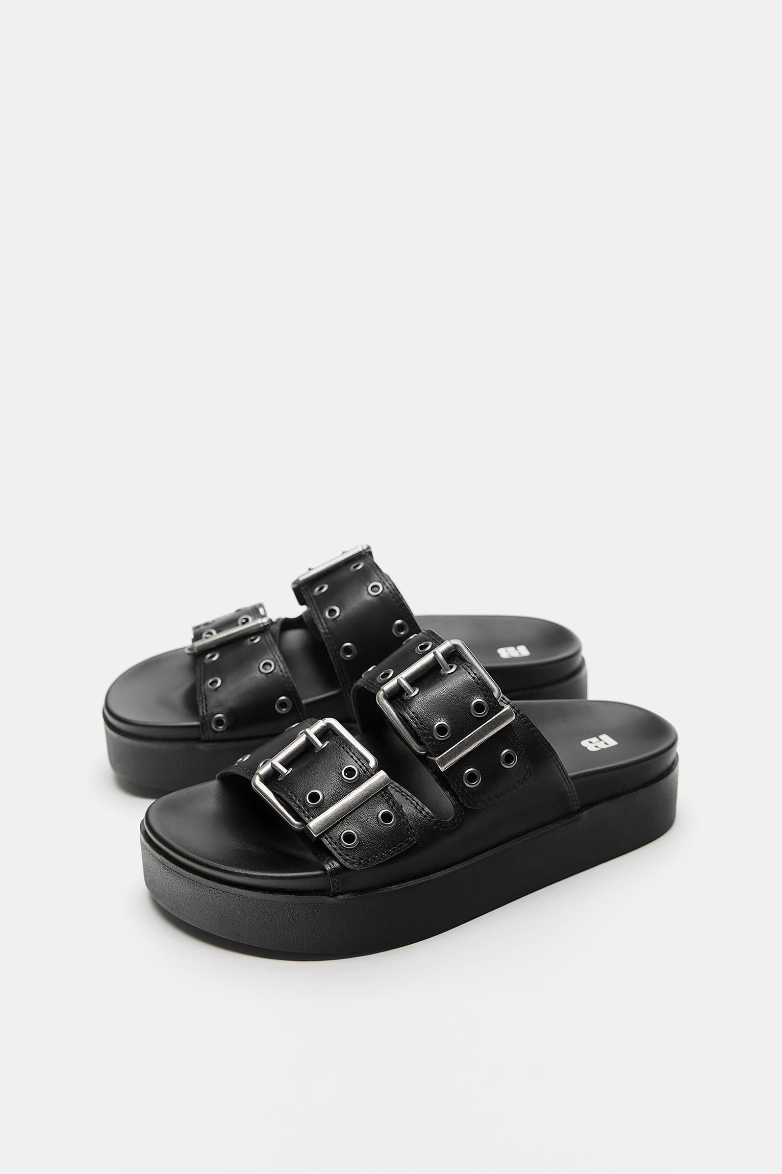 Chunky buckle sandals — Black