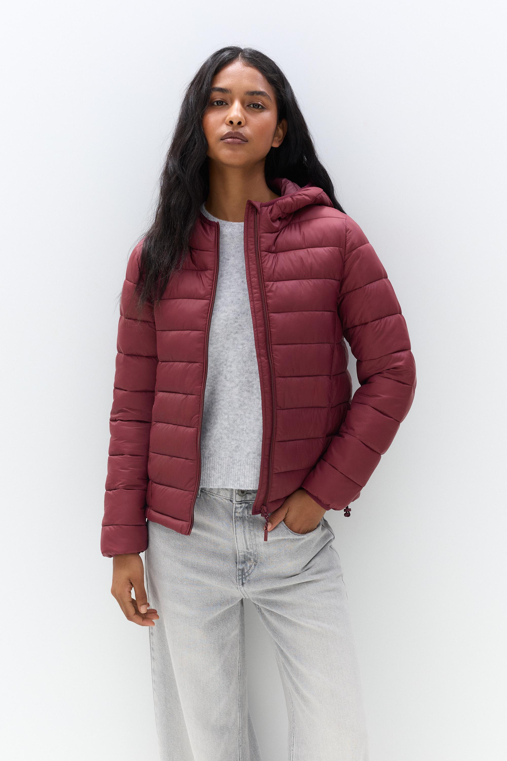 Casaco Acolchoado Ligeiro Com Capuz