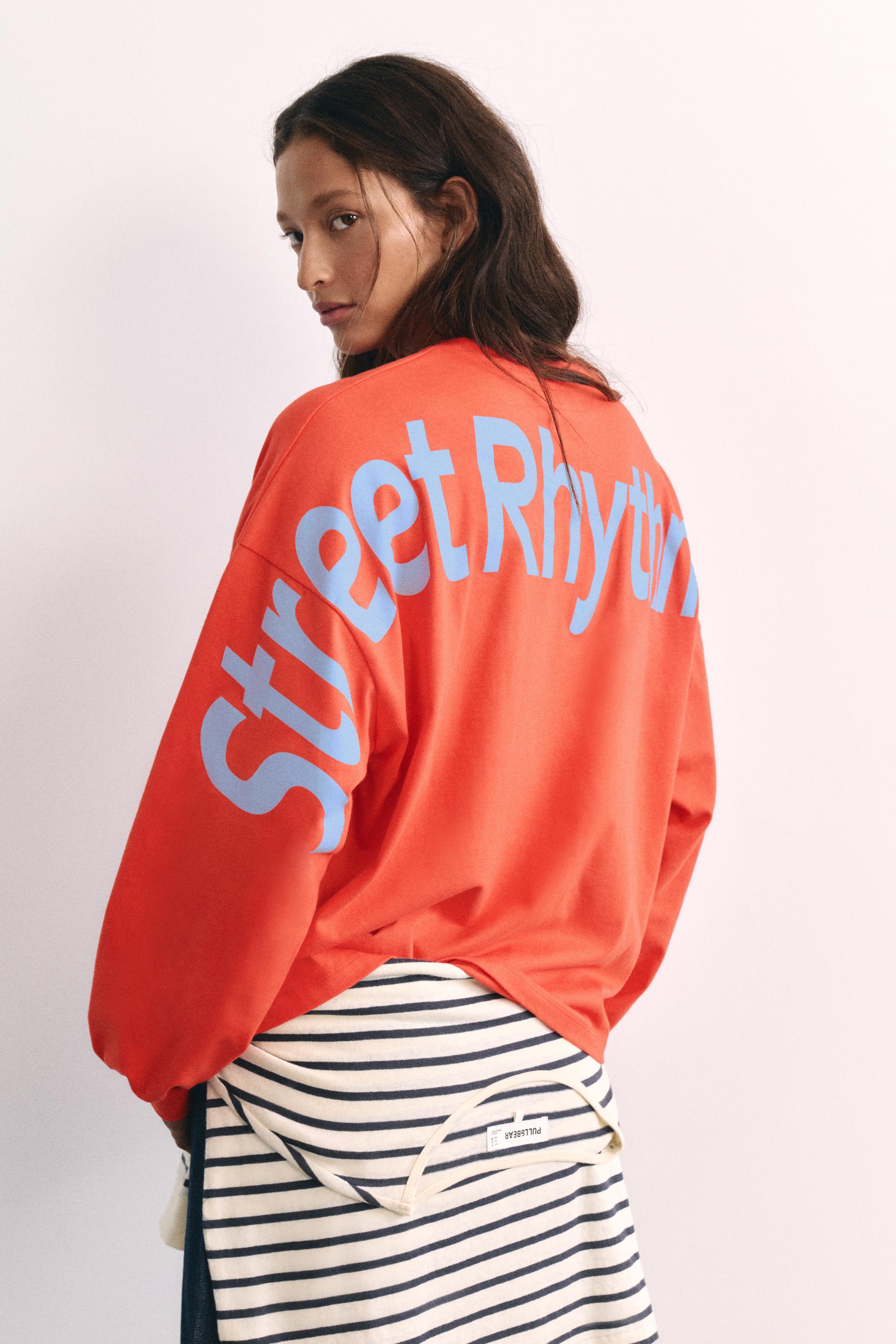Oversize graphic T-shirt — Bright red