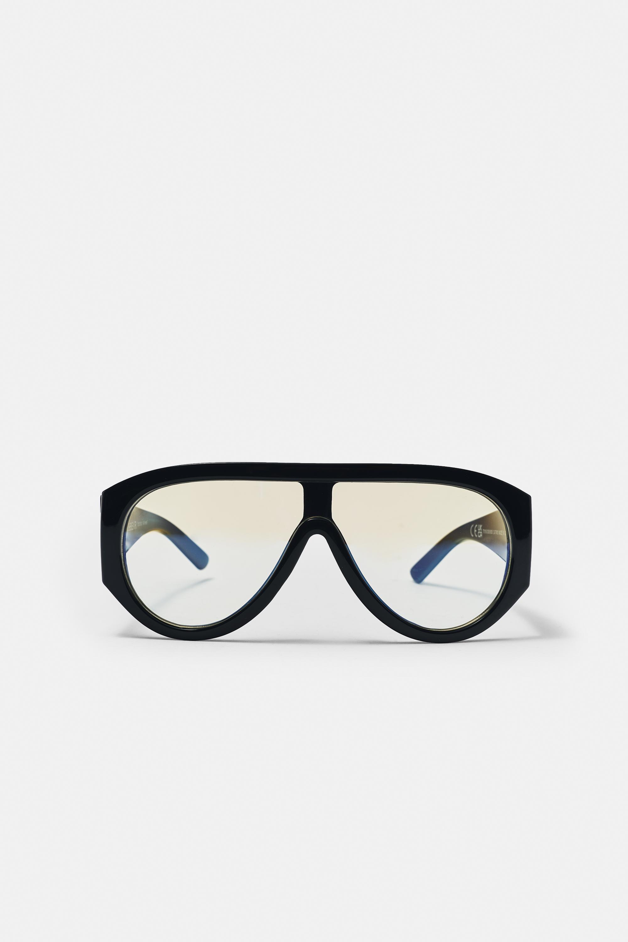 Resin aviator sunglasses — Black