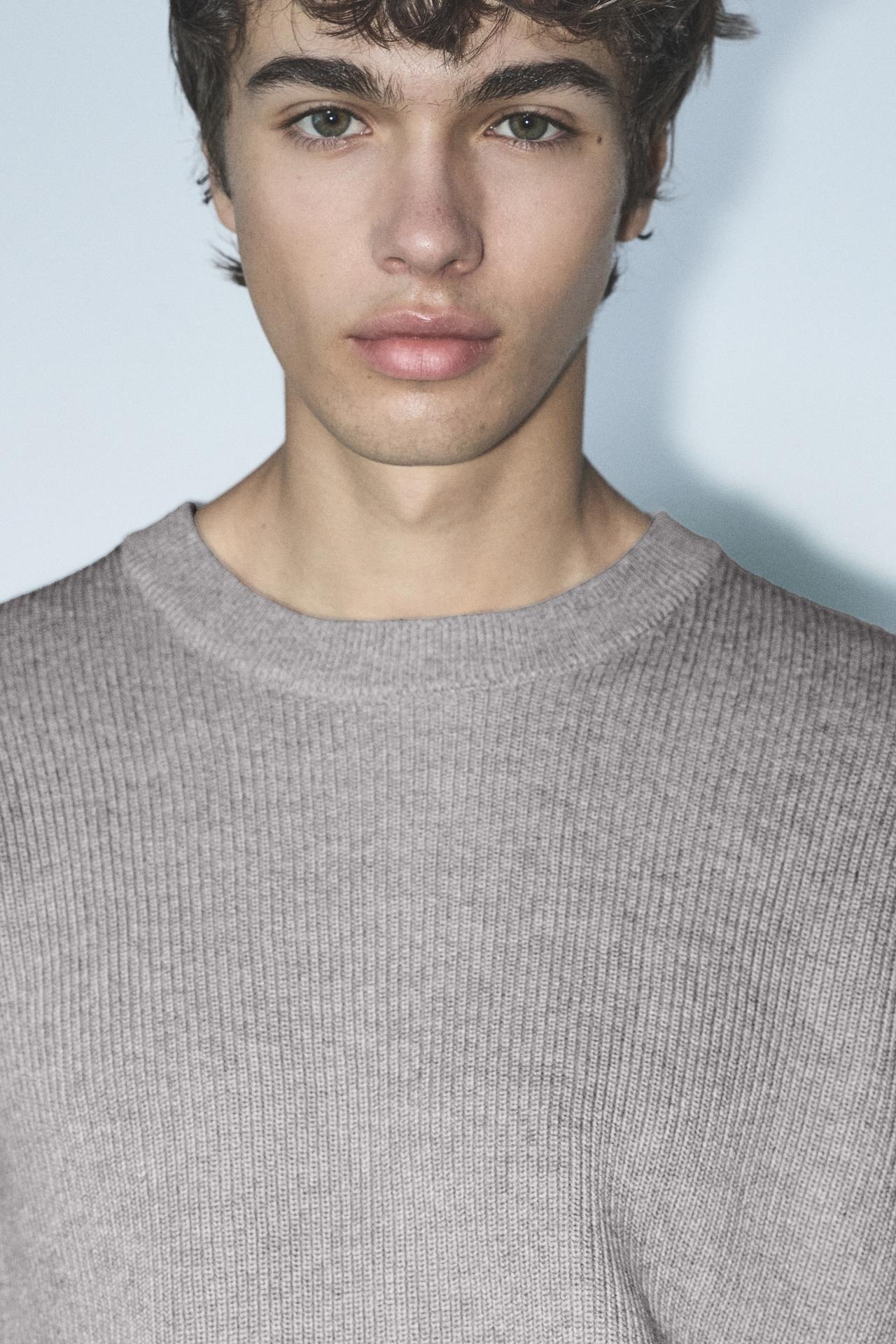 Basic knit jumper — Medium grey