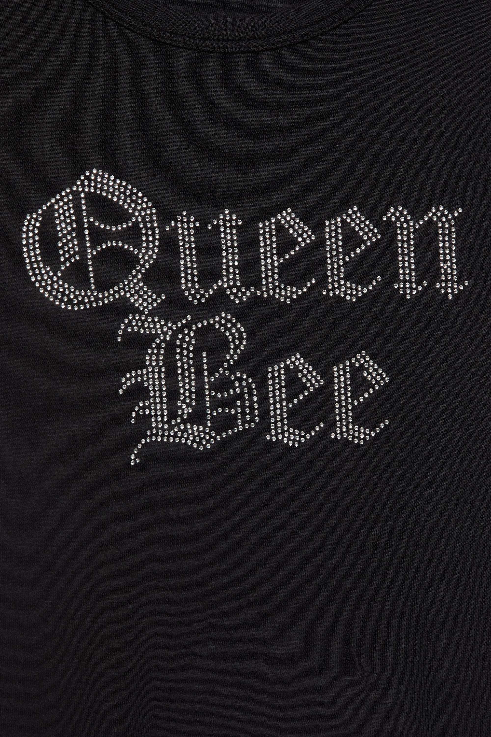 Mean Girls Queen Bee T-shirt — Faded black