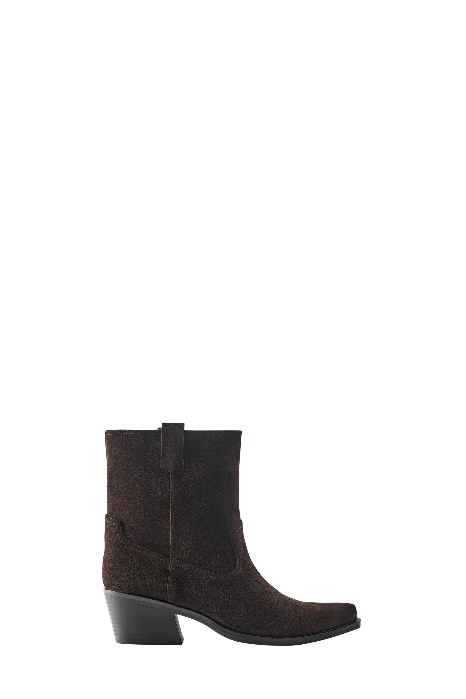 Leather cowboy ankle boots — Brown