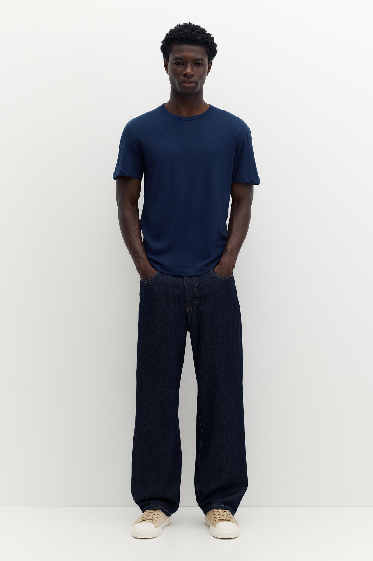 Slim fit basic T-shirt — Navy
