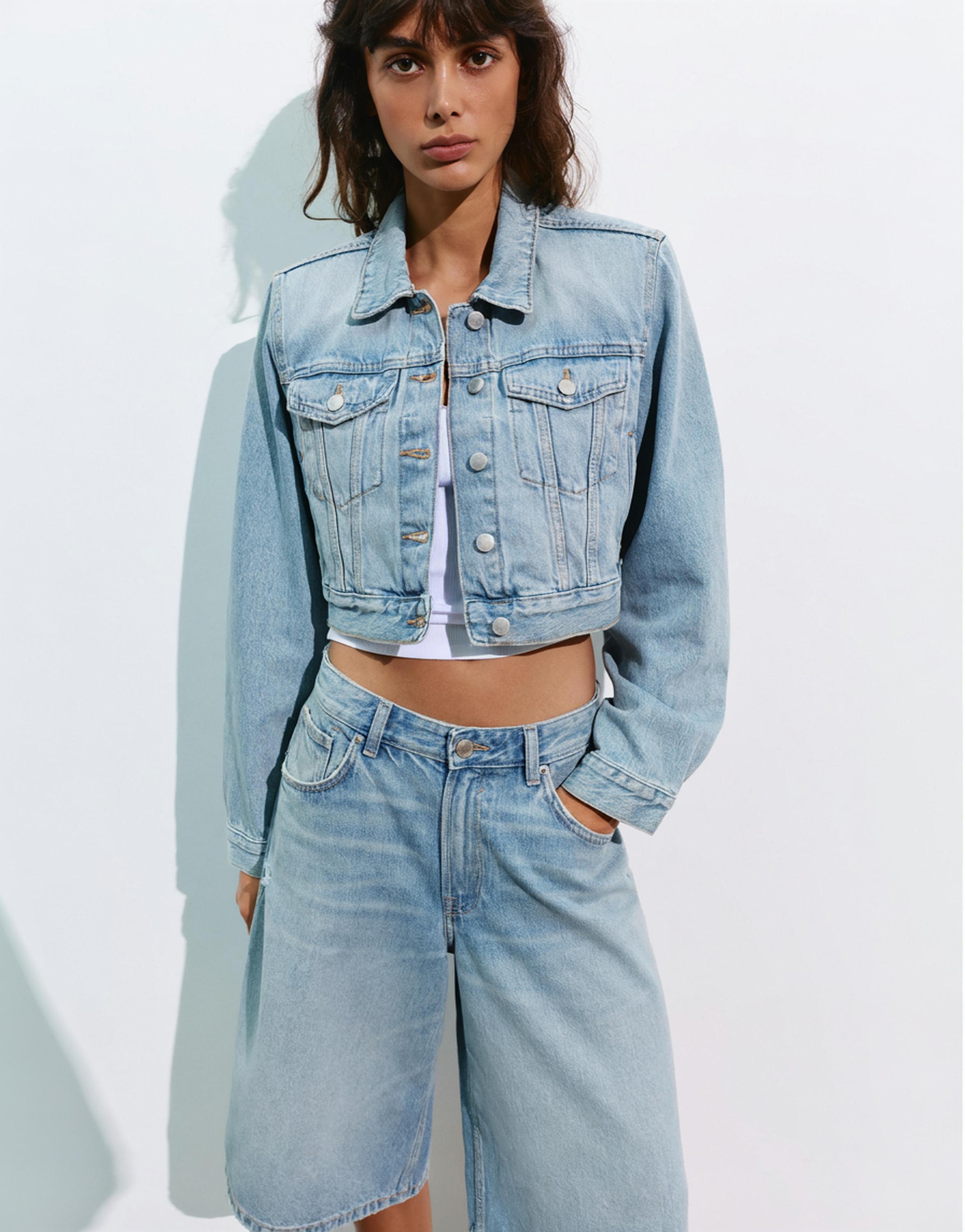 Cropped denim jacket — Pale blue