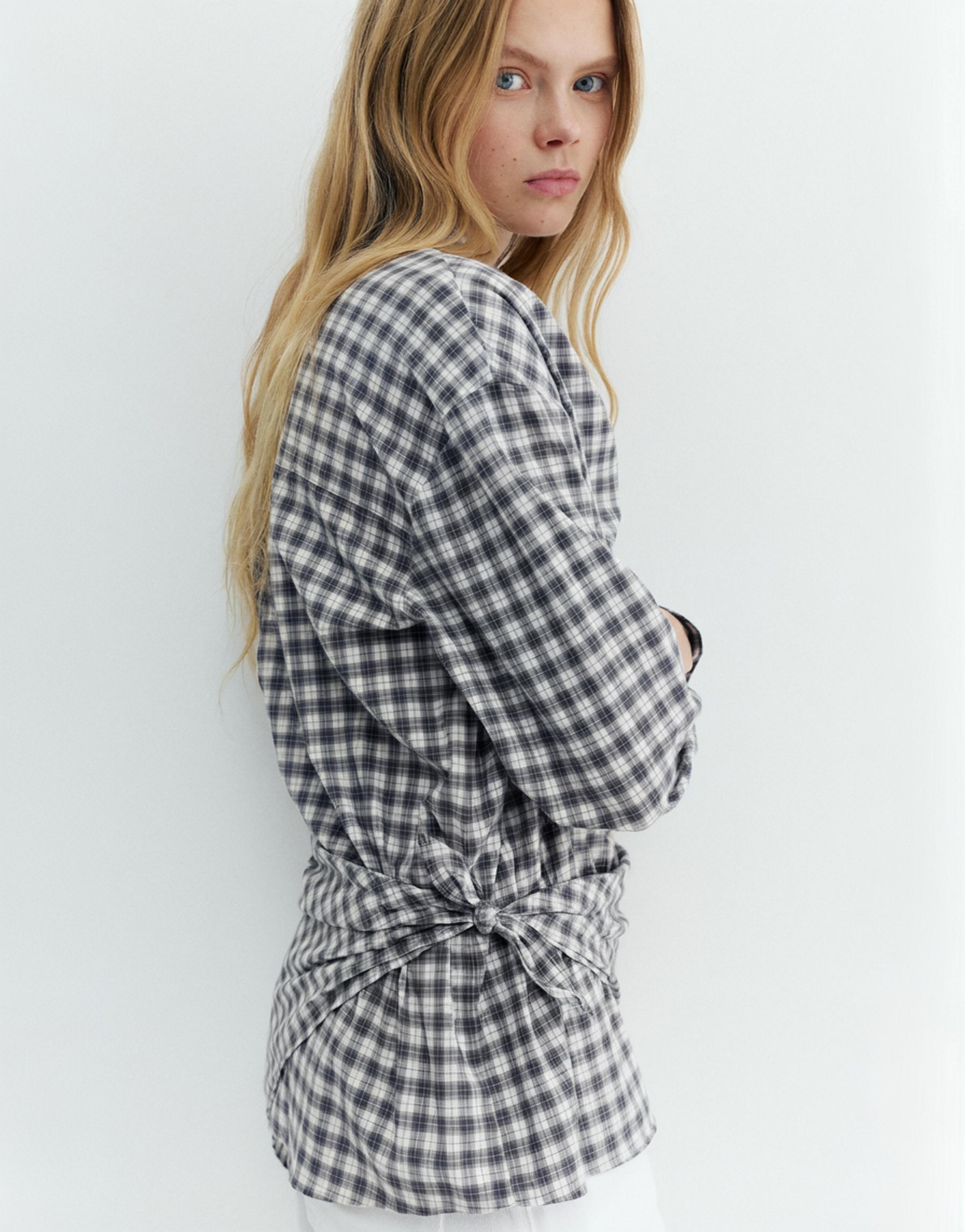 Çok konumlu bandana detaylı kareli gömlek - Görsel 27