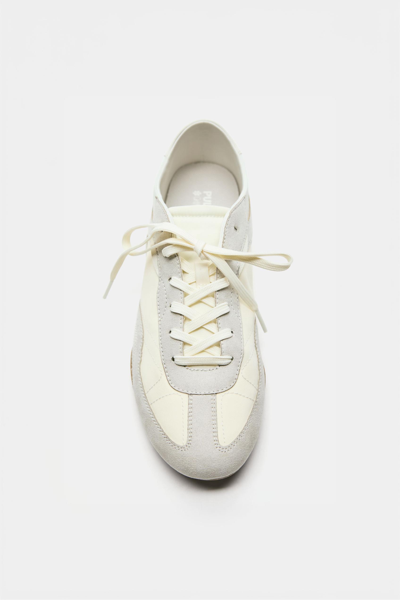 Trainers — Ecru