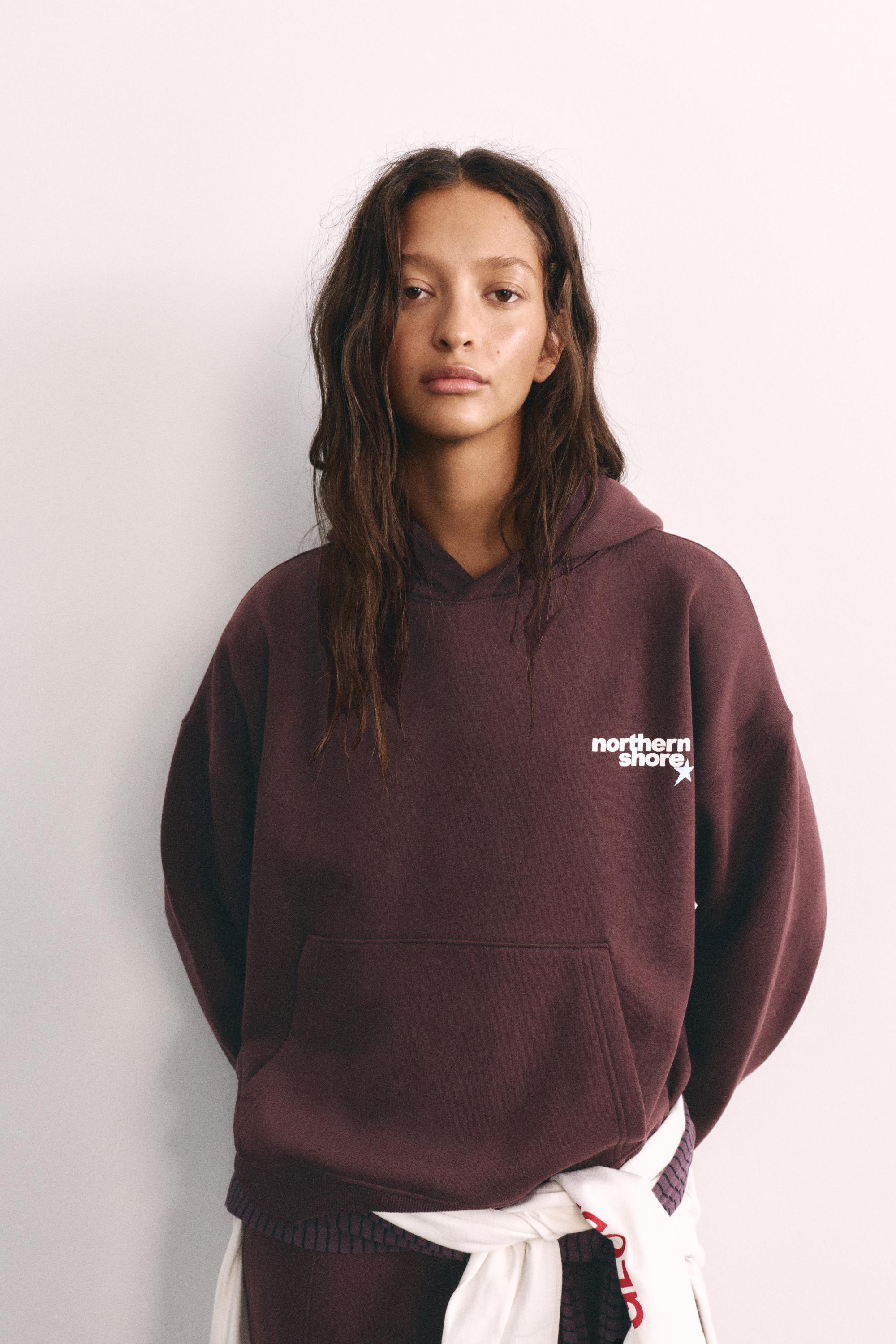 Graphic hoodie — Maroon