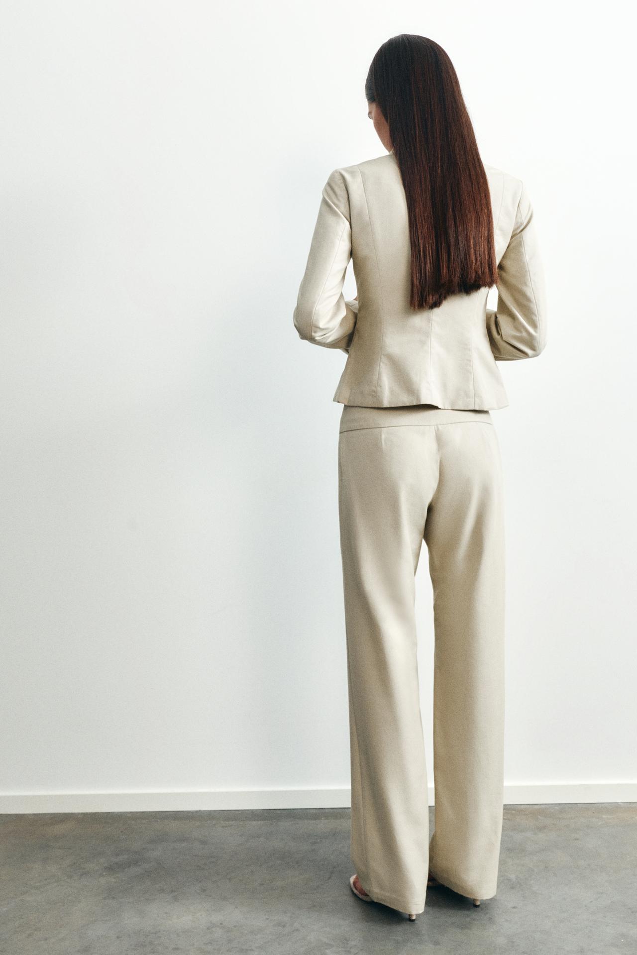 Straight trousers with buckle — Sand