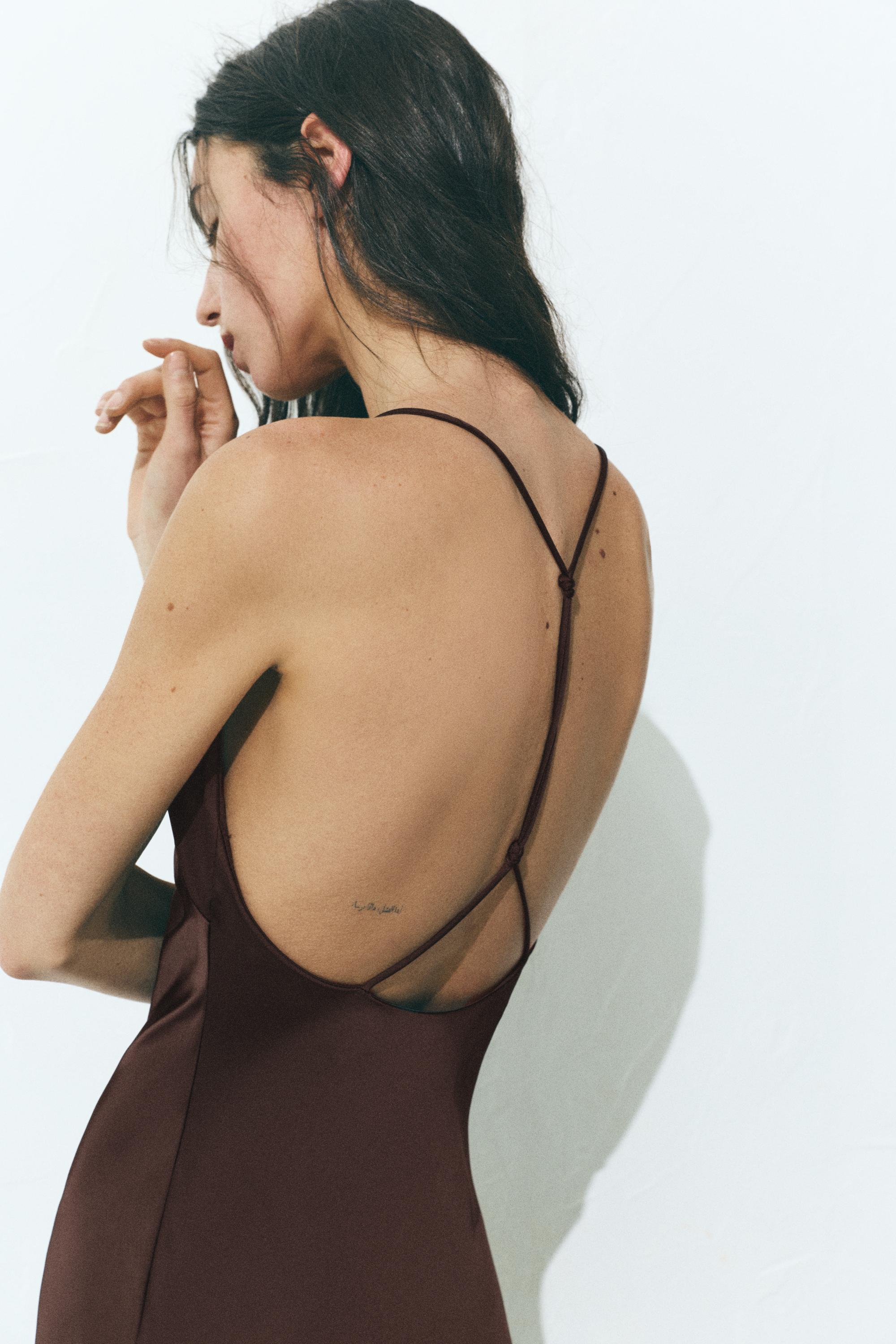 Saten askılı sırt dekolteli elbise - Görsel 14