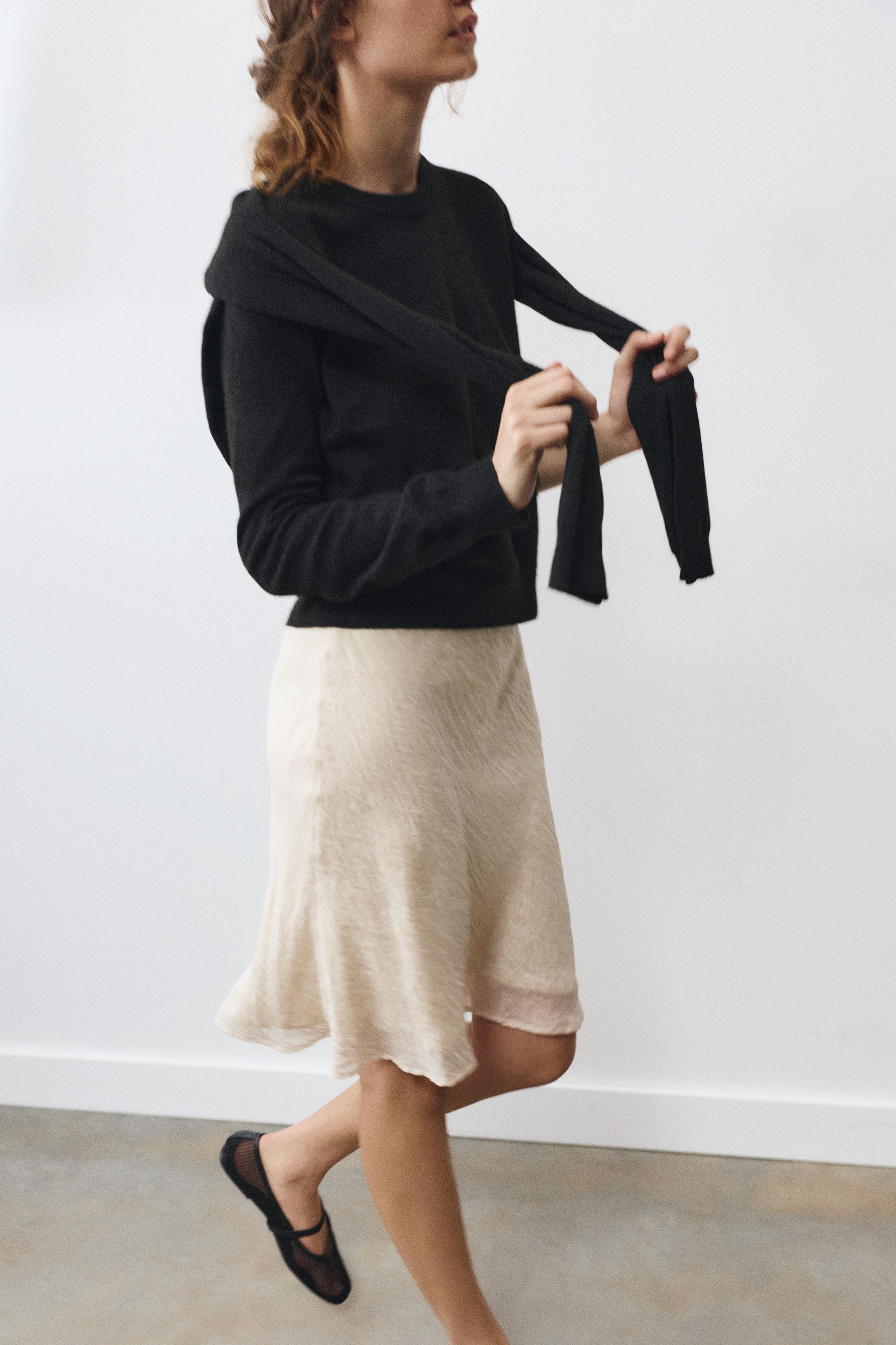 Soft knit jumper — Black