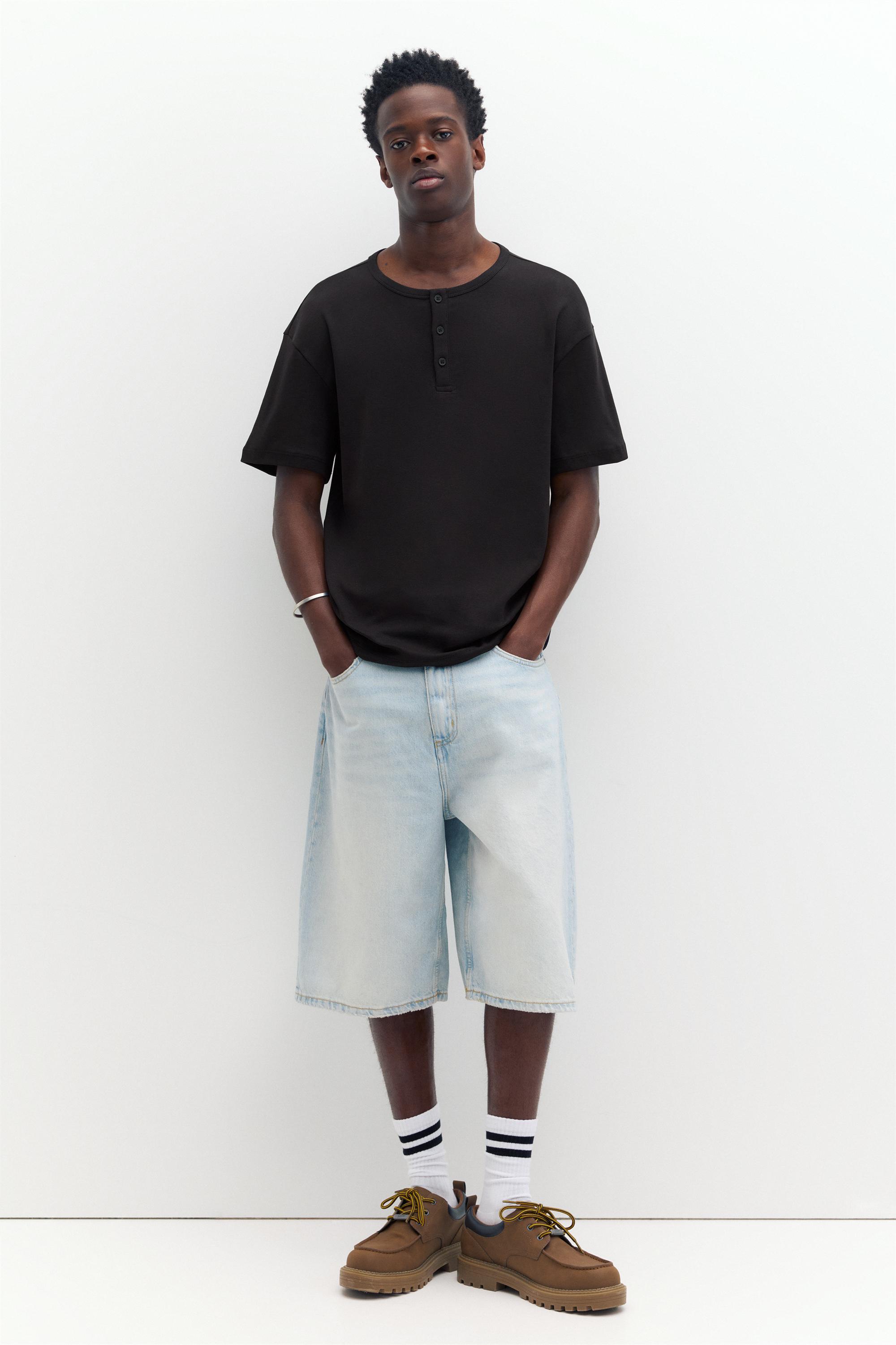 Basic Henley T-shirt — Black