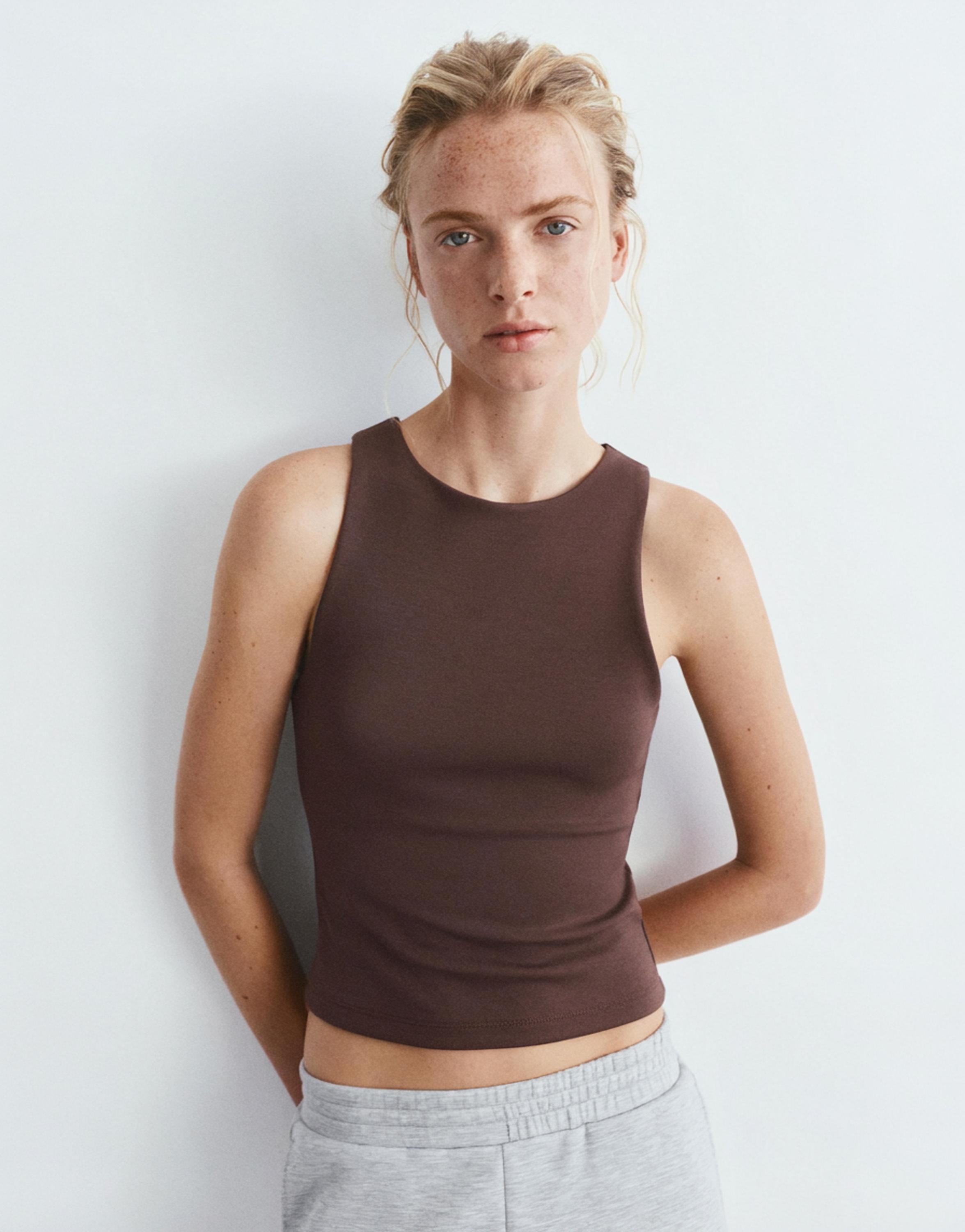 Soft-touch tank top — Brown