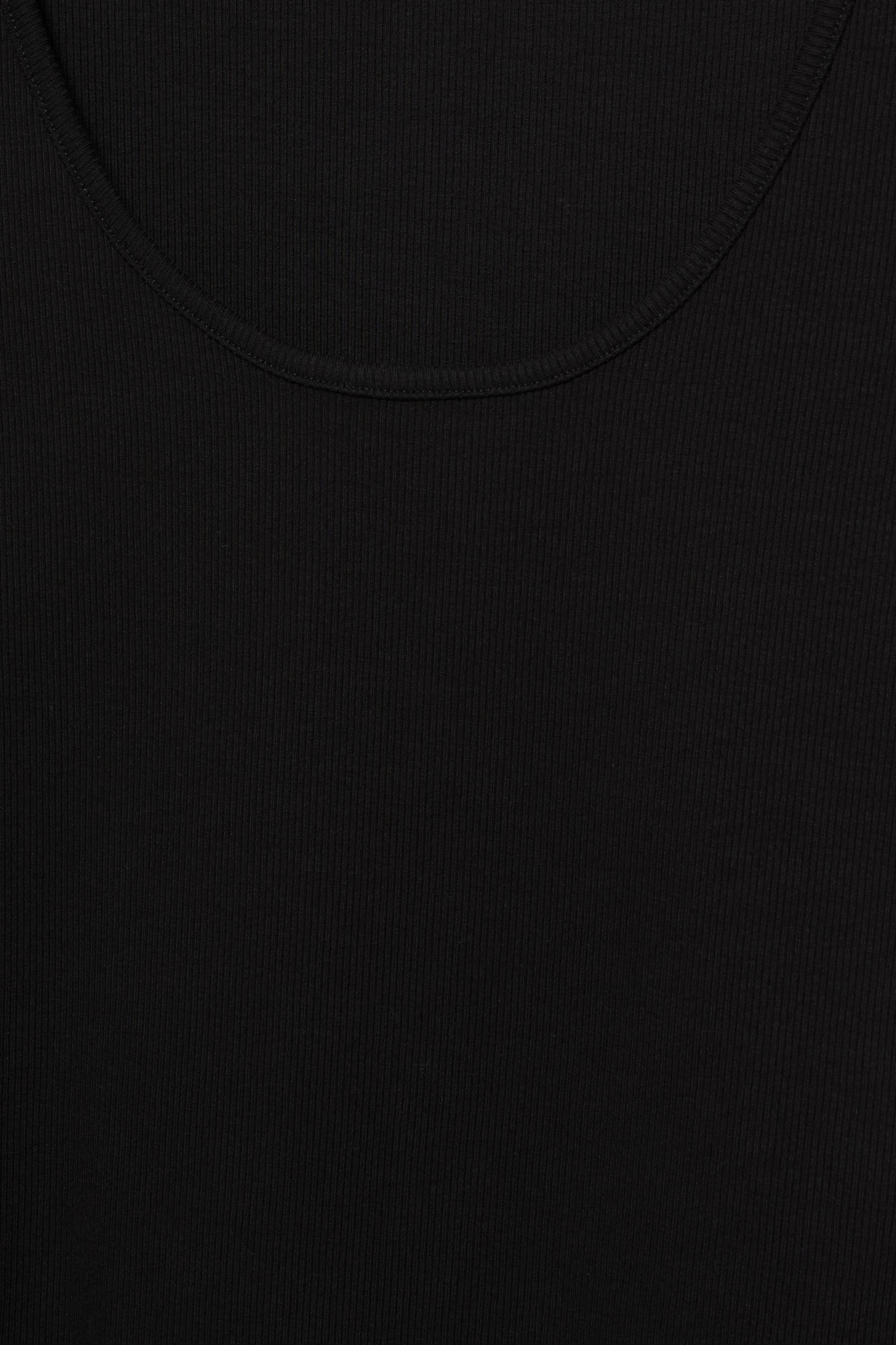 Ribbed round neck T-shirt — Black