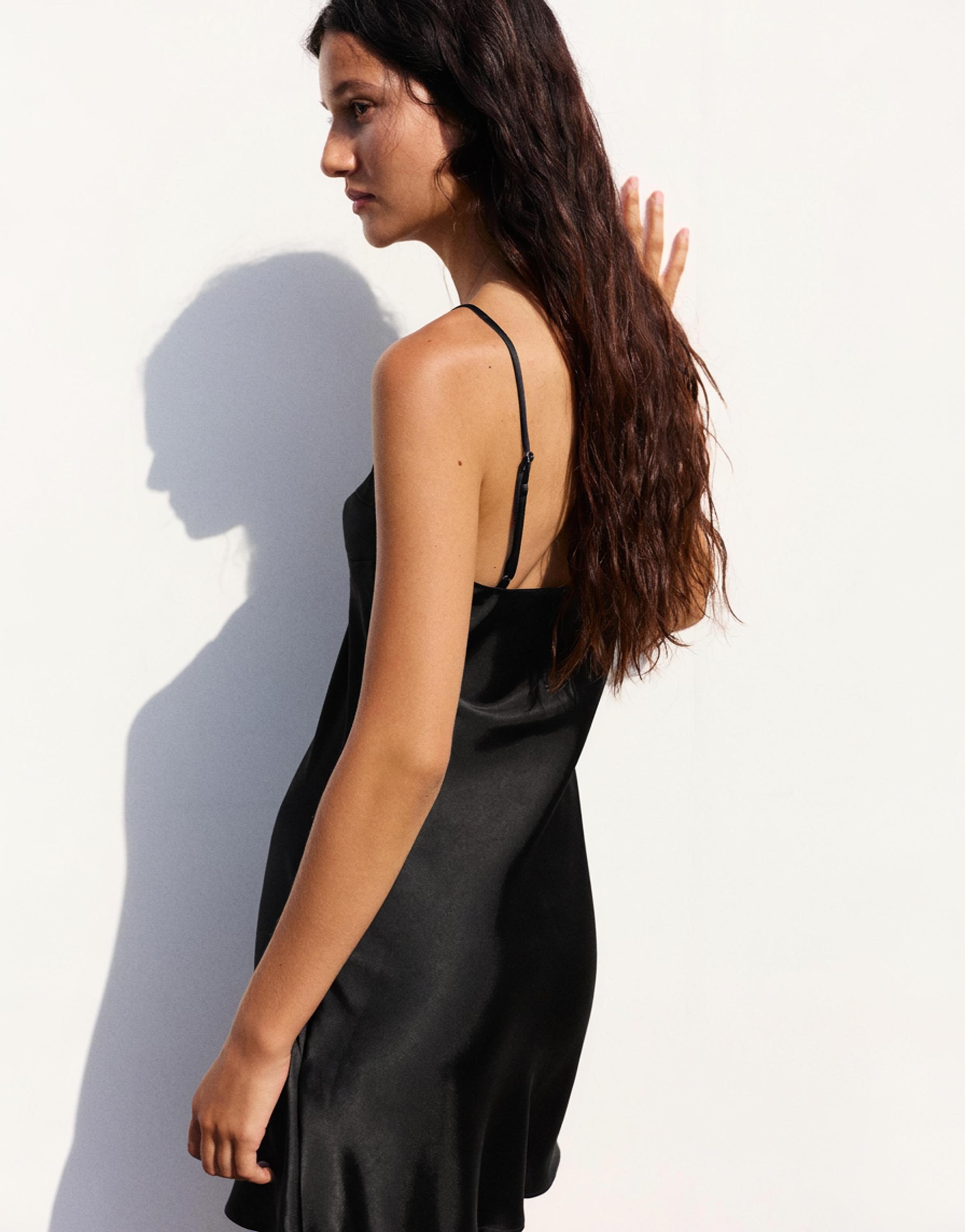 Short satin strappy dress — Black