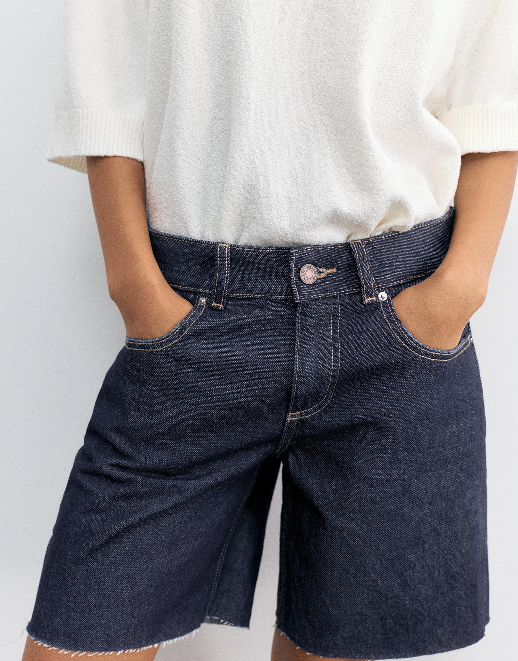 Low-rise denim Bermuda shorts — Navy