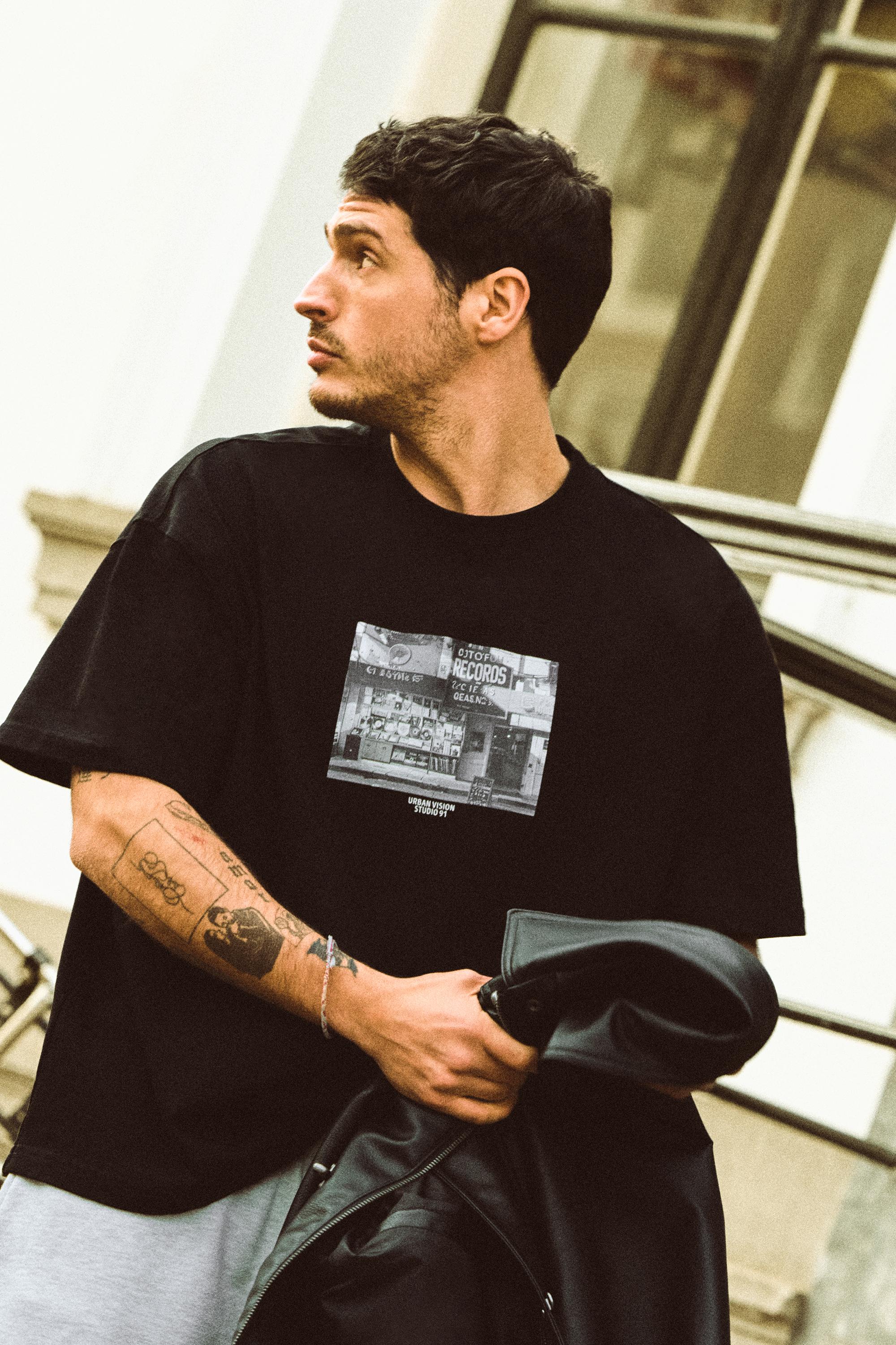 Maglietta Grafica Urban Vision