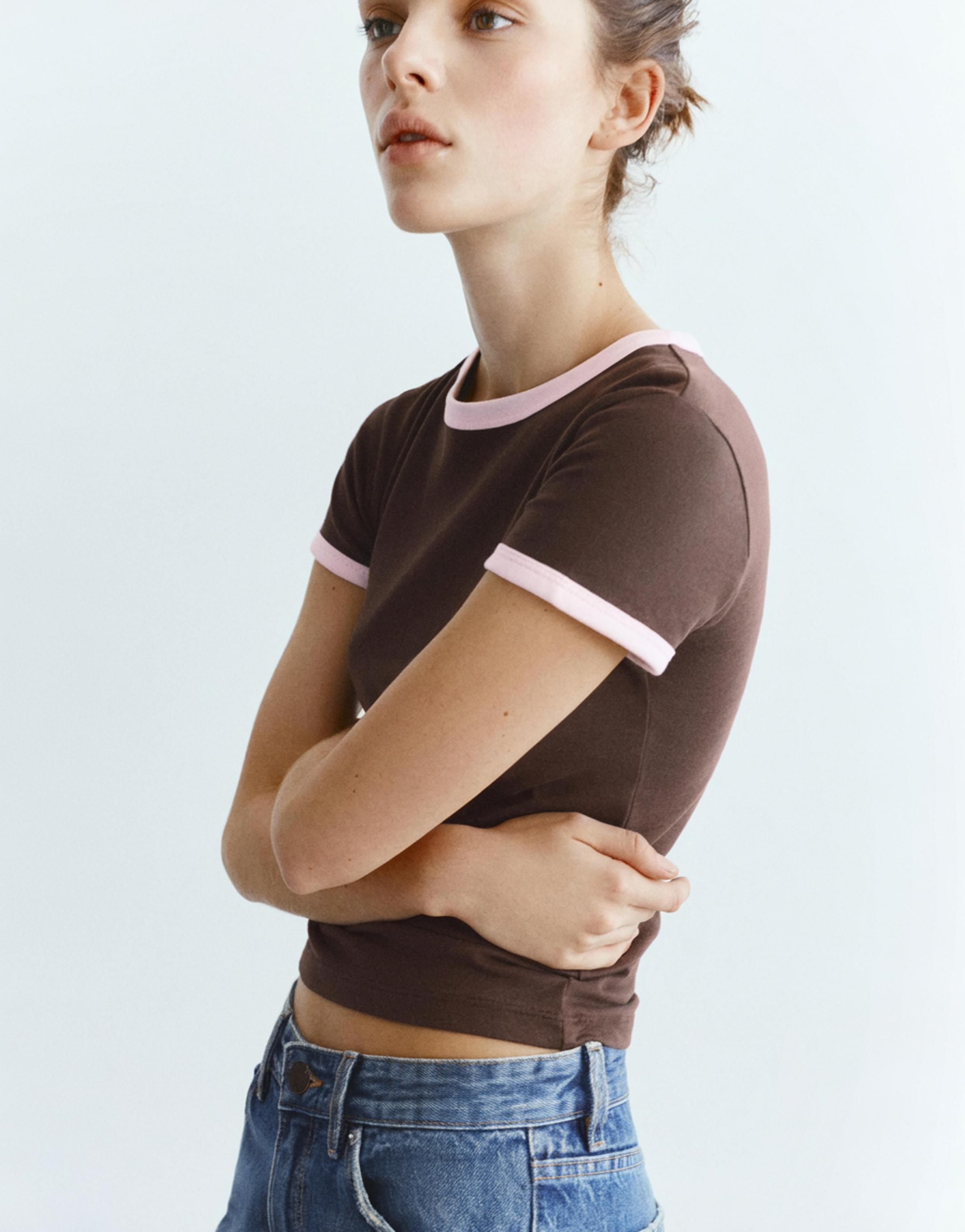 Short sleeve ribbed T-shirt — Brown