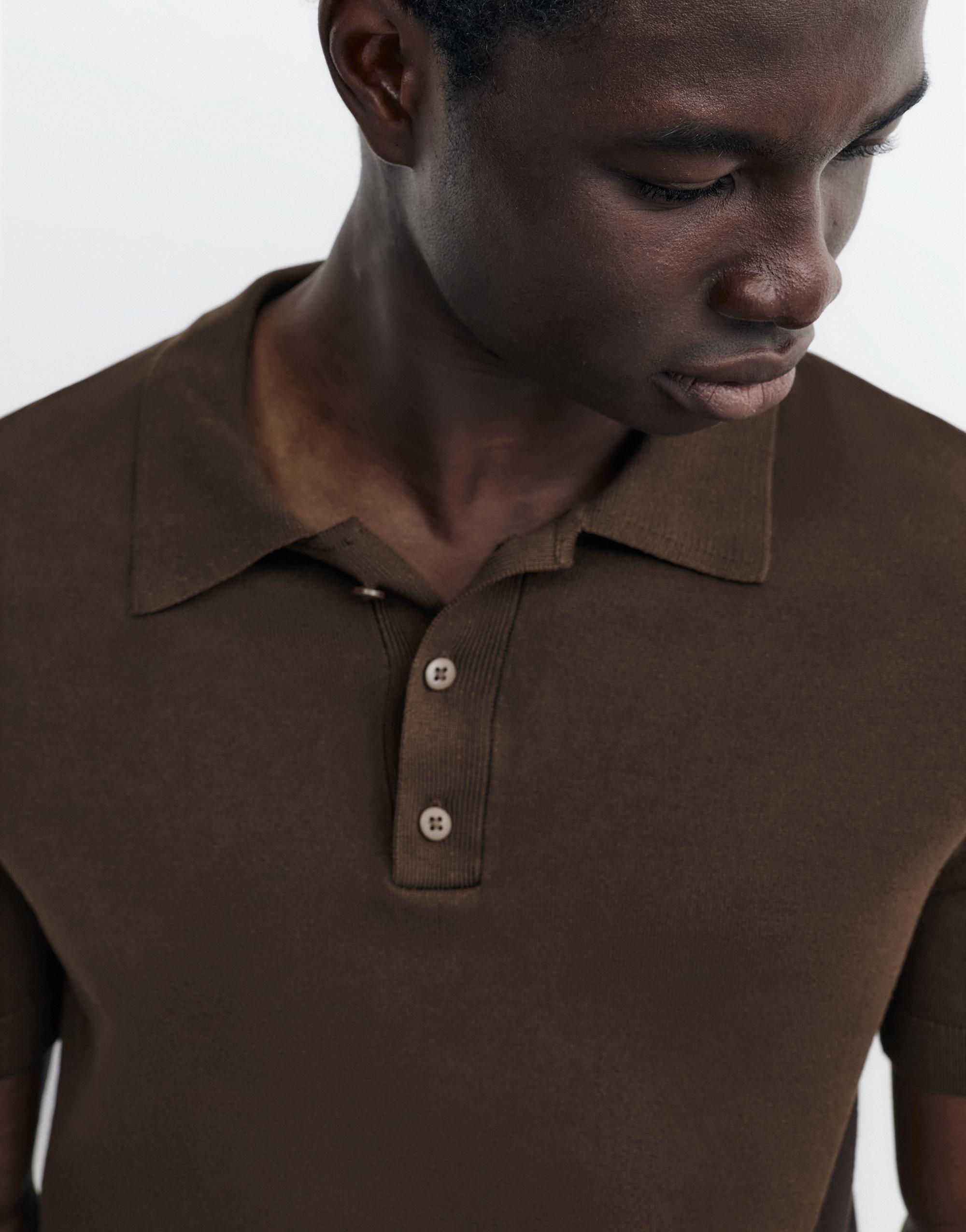 Short sleeve knit polo shirt — Chocolate