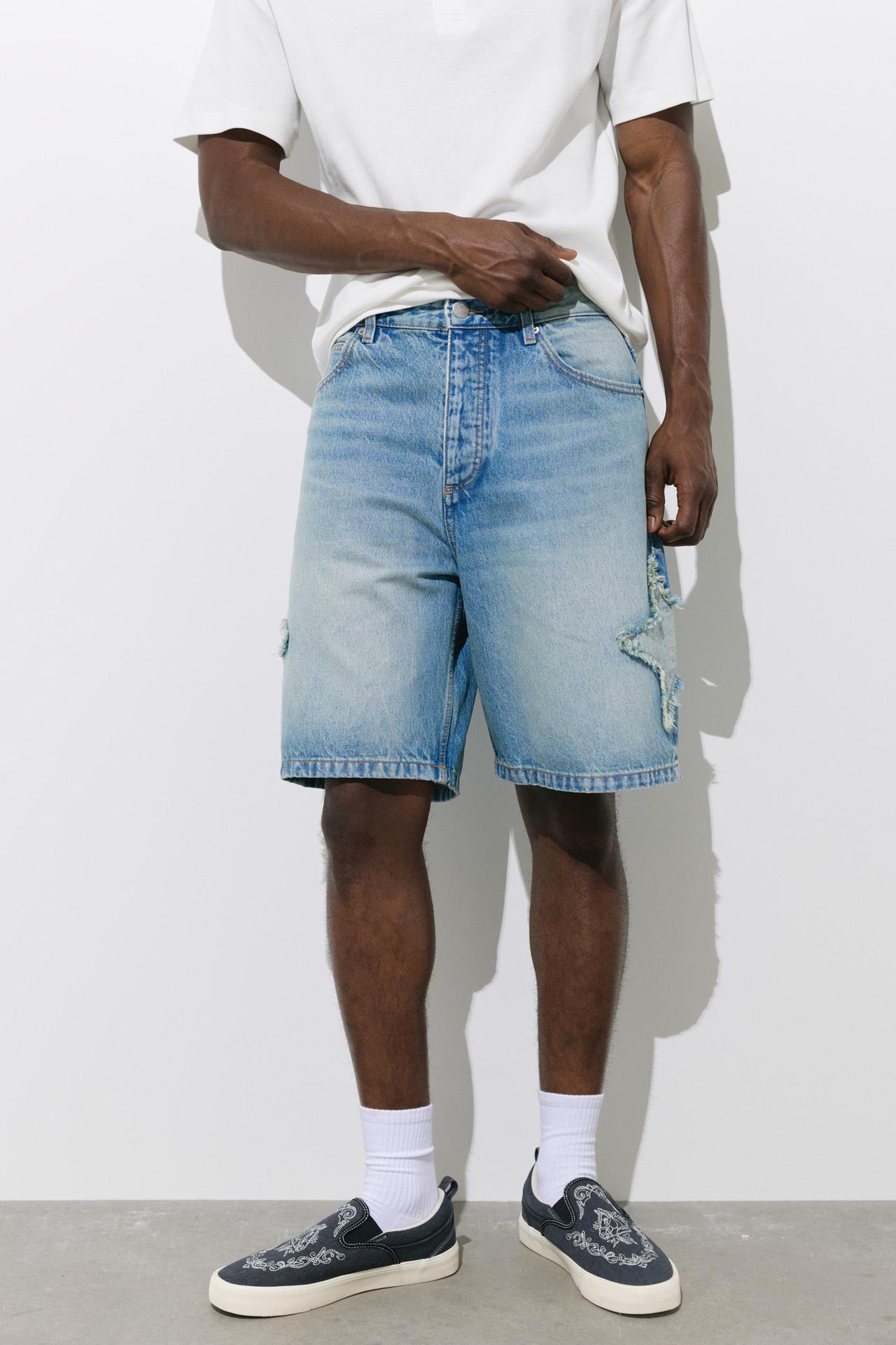Relaxed fit denim Bermuda shorts with stars — Medium blue