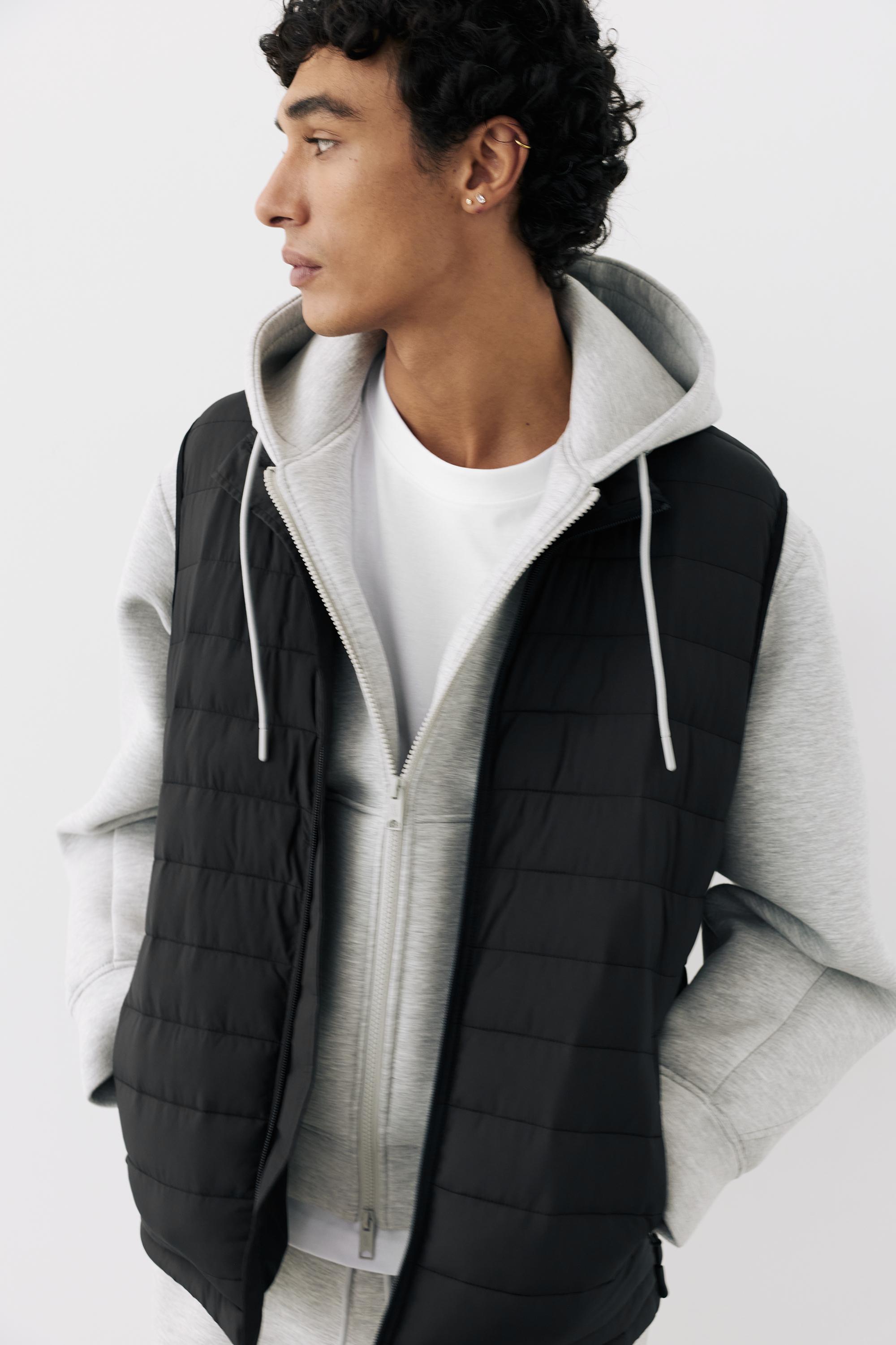 Quilted gilet — Black