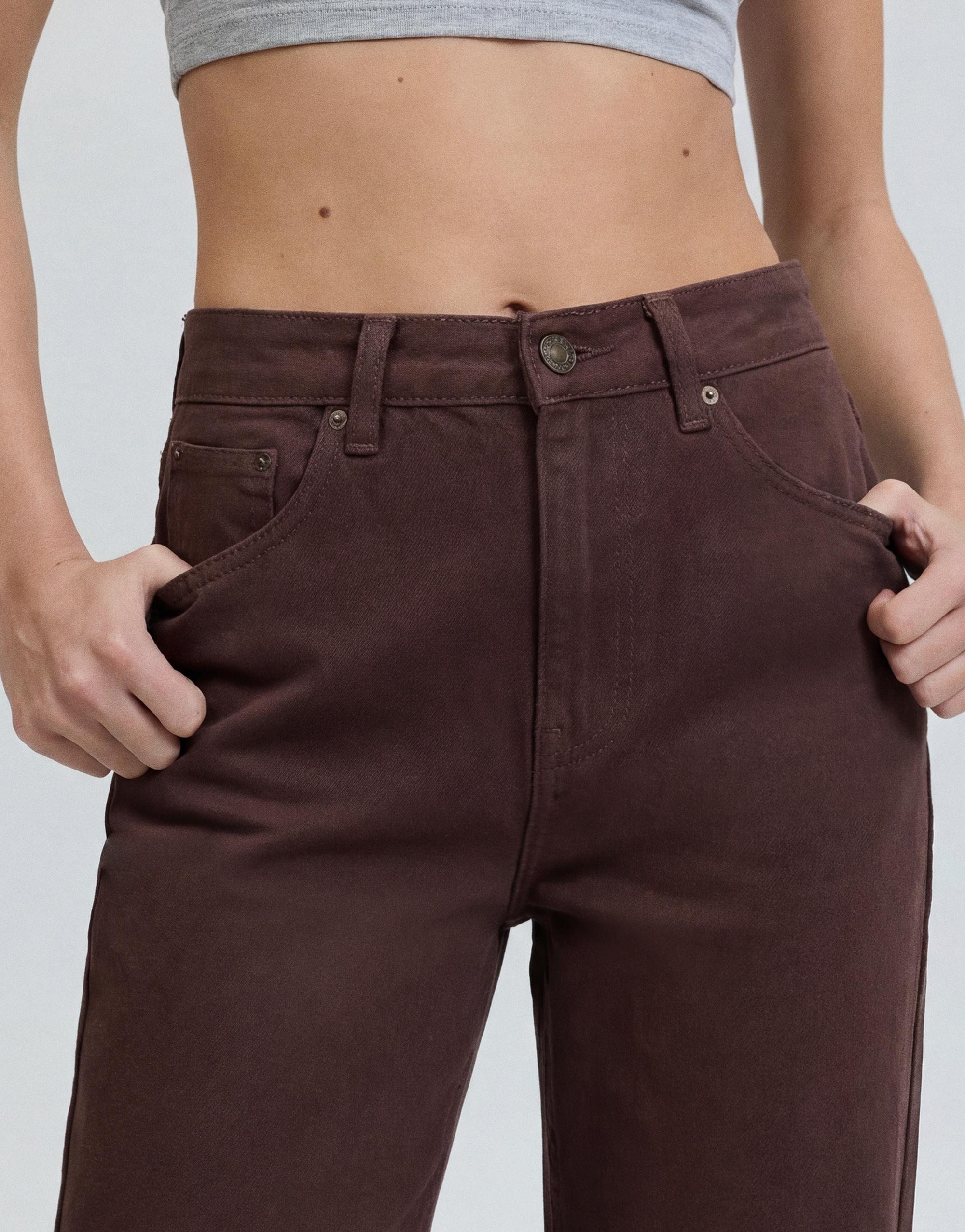 High-waist mom jeans — Brown