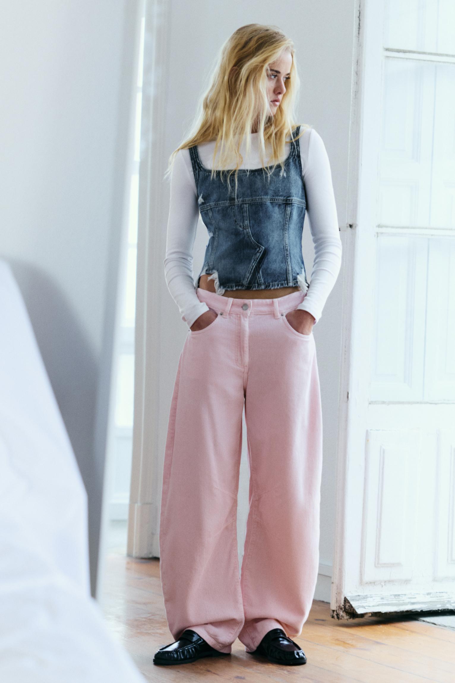 Pantalón barrel pana rosa